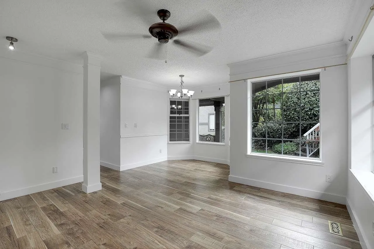 117 1140 Castle Crescent