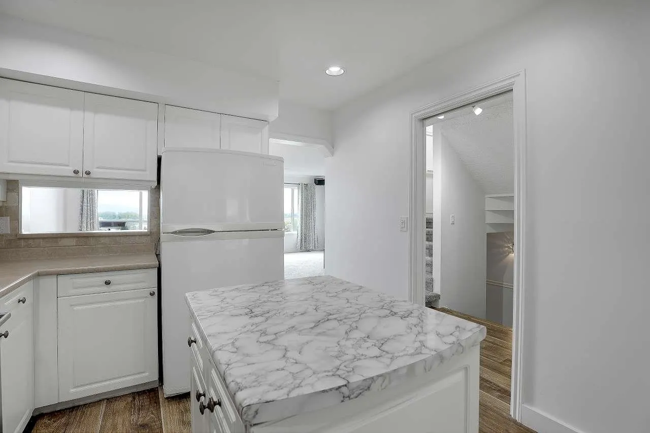 117 1140 Castle Crescent