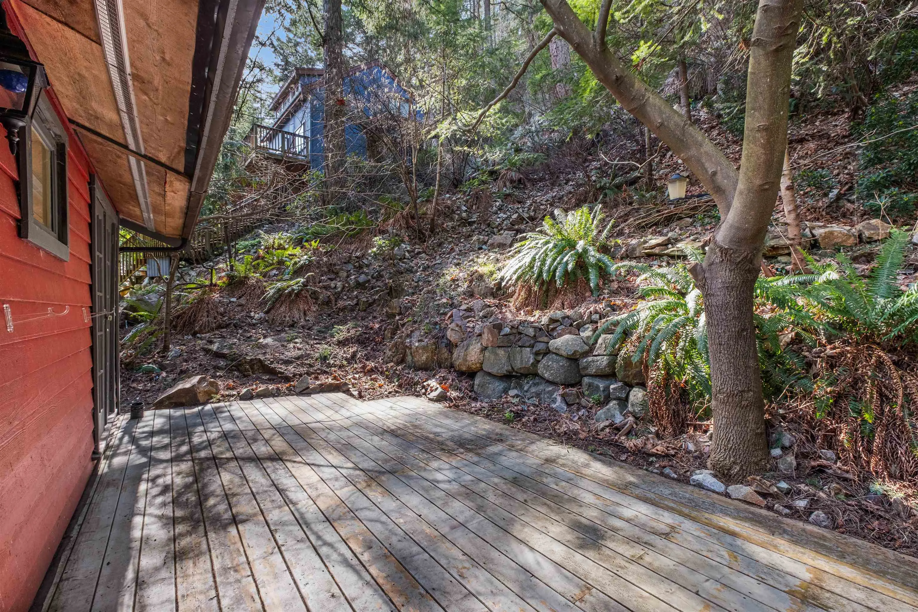 1312 Hillcrest Road