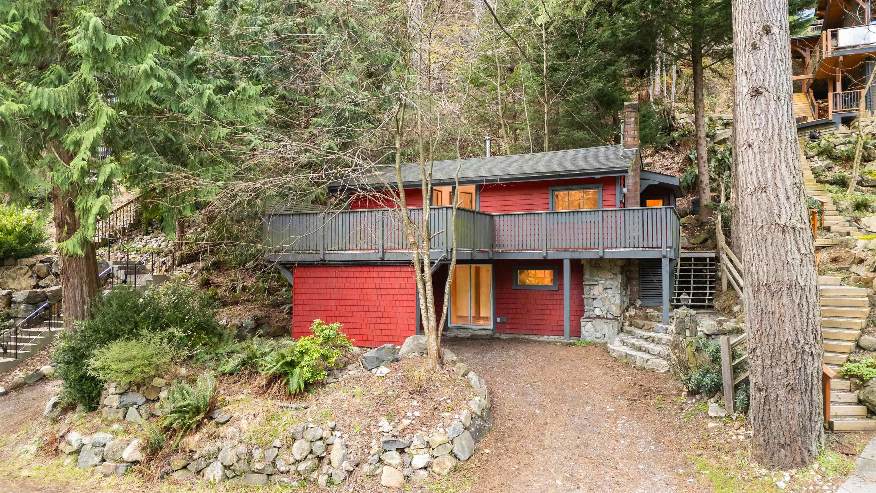 1312 Hillcrest Road