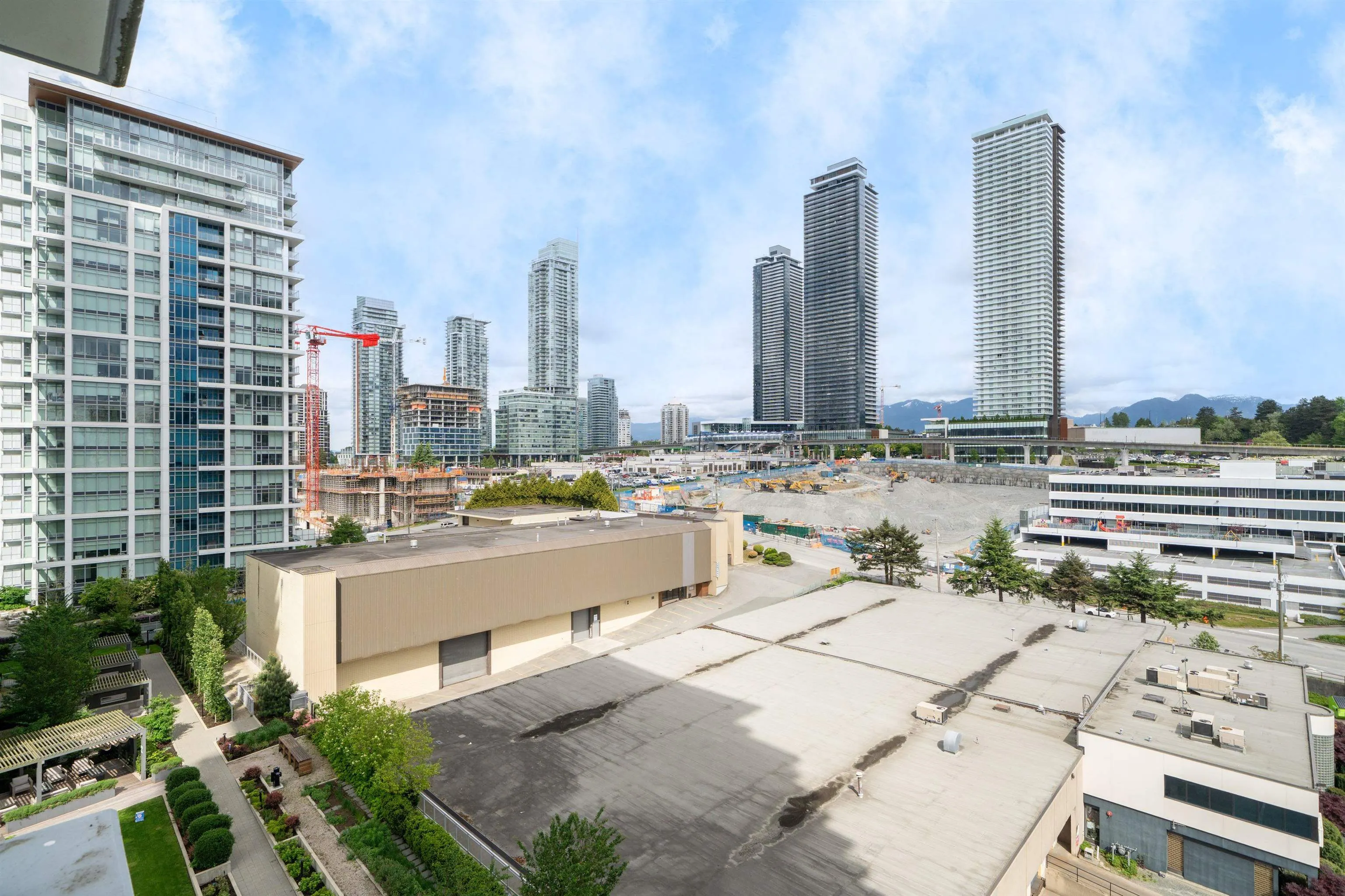 1002 2351 Beta Avenue