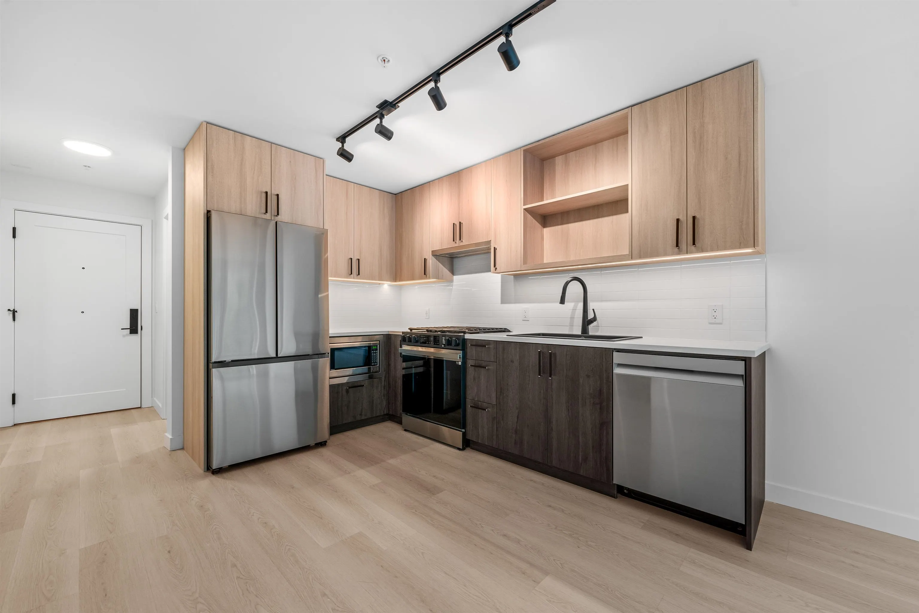 402 1100 Clarke Road