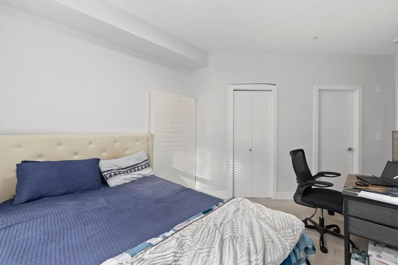 112 5485 Brydon Crescent