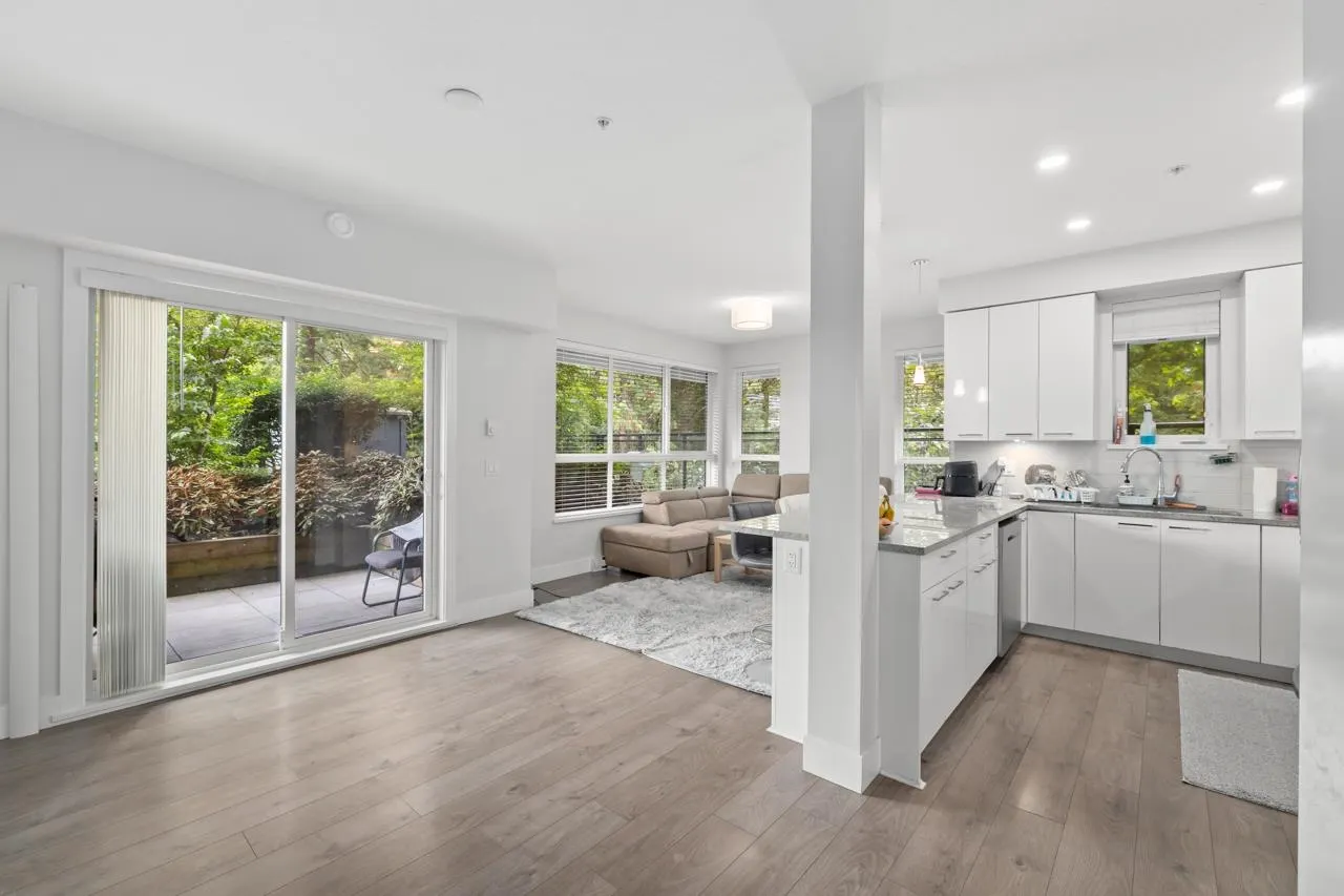 112 5485 Brydon Crescent