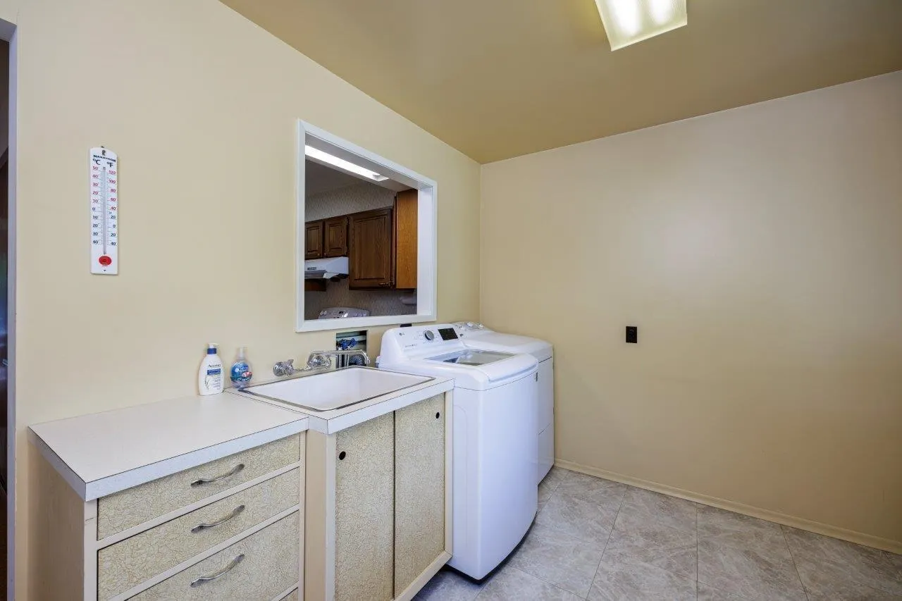 1288 W 22nd Street