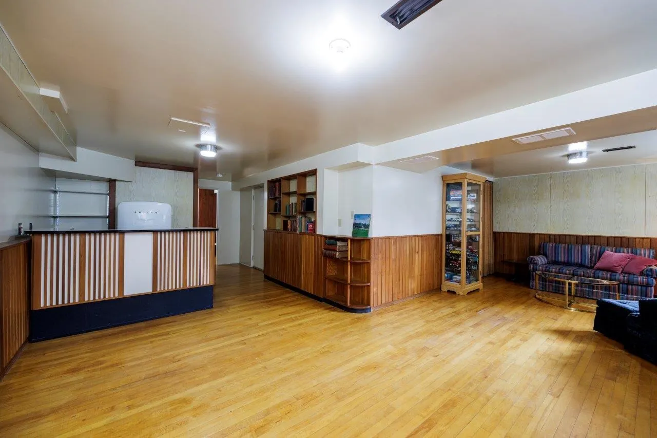 1288 W 22nd Street