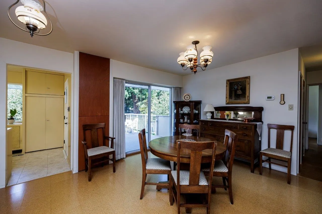 1288 W 22nd Street