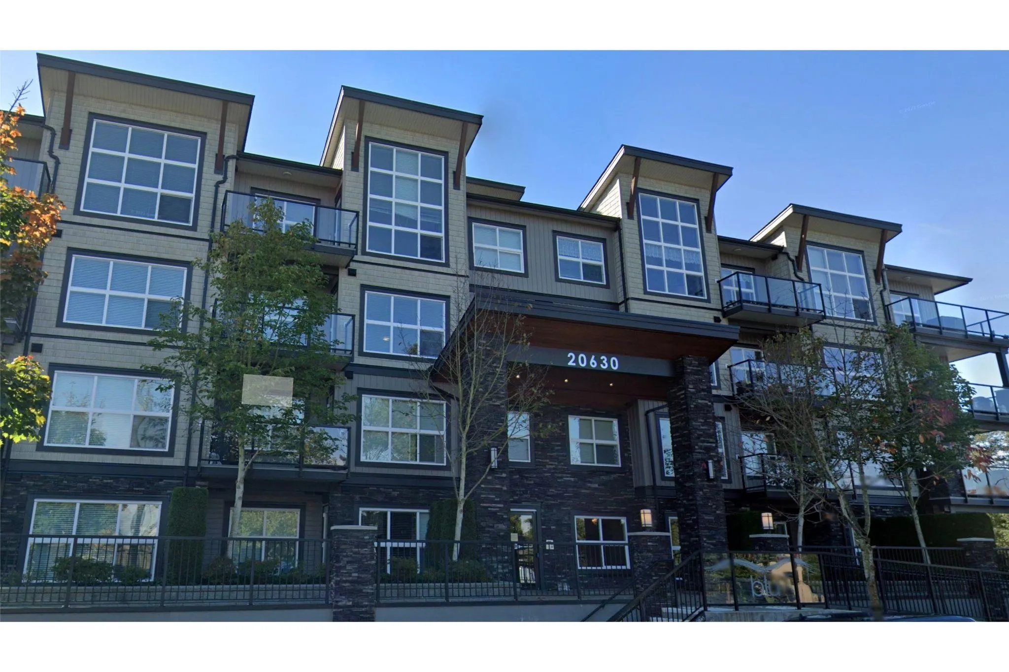 309 20630 Douglas Crescent