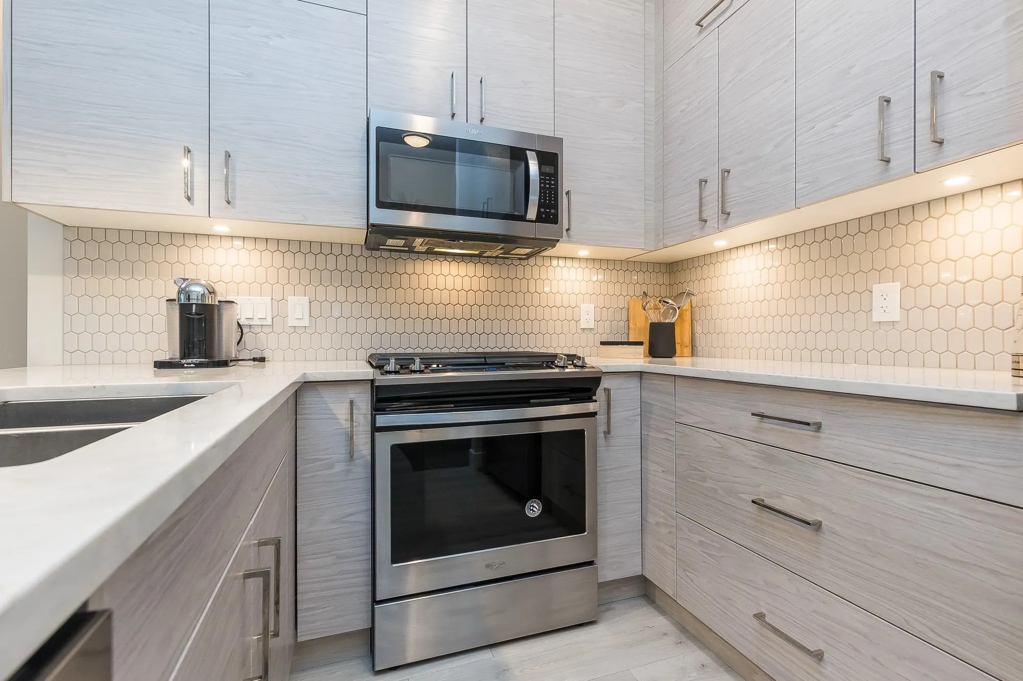 113 2120 Gladwin Road