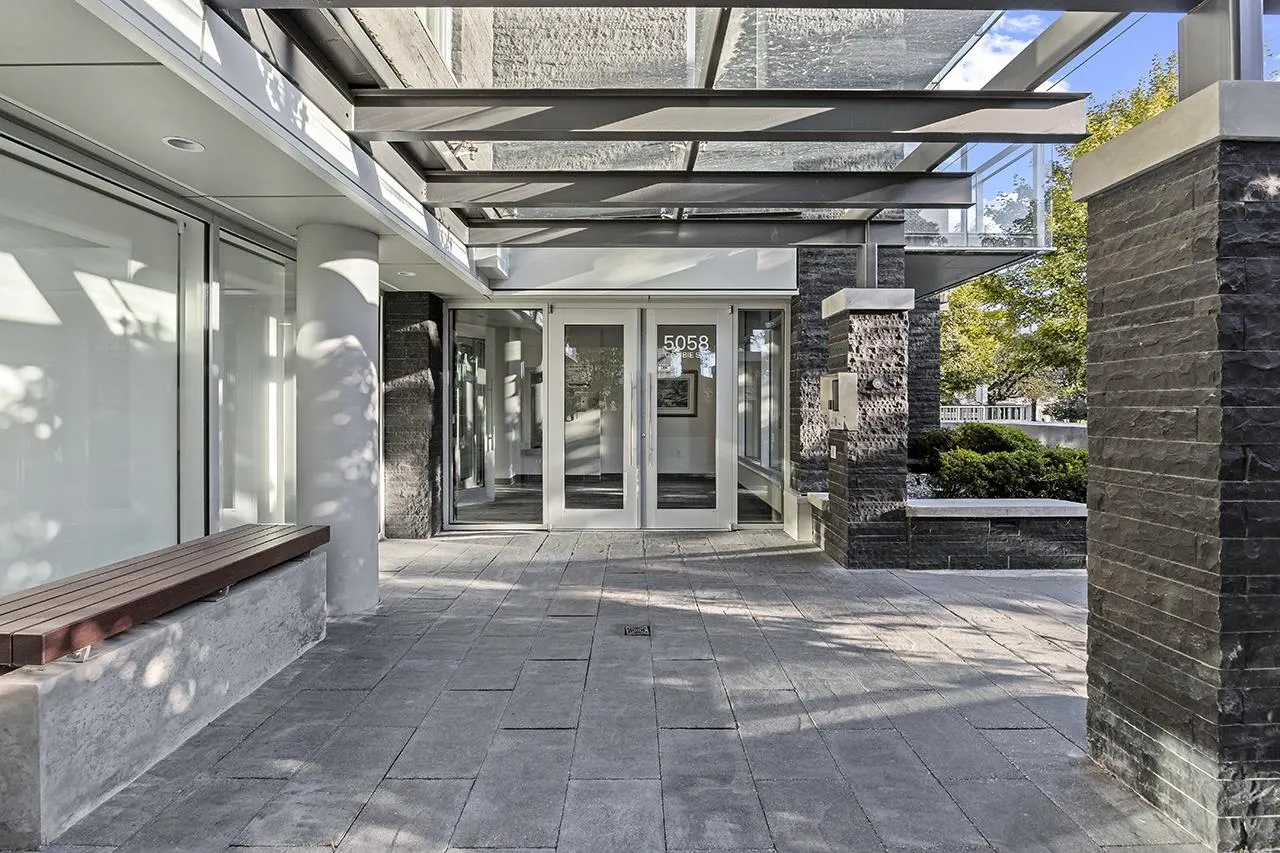 104 5058 Cambie Street