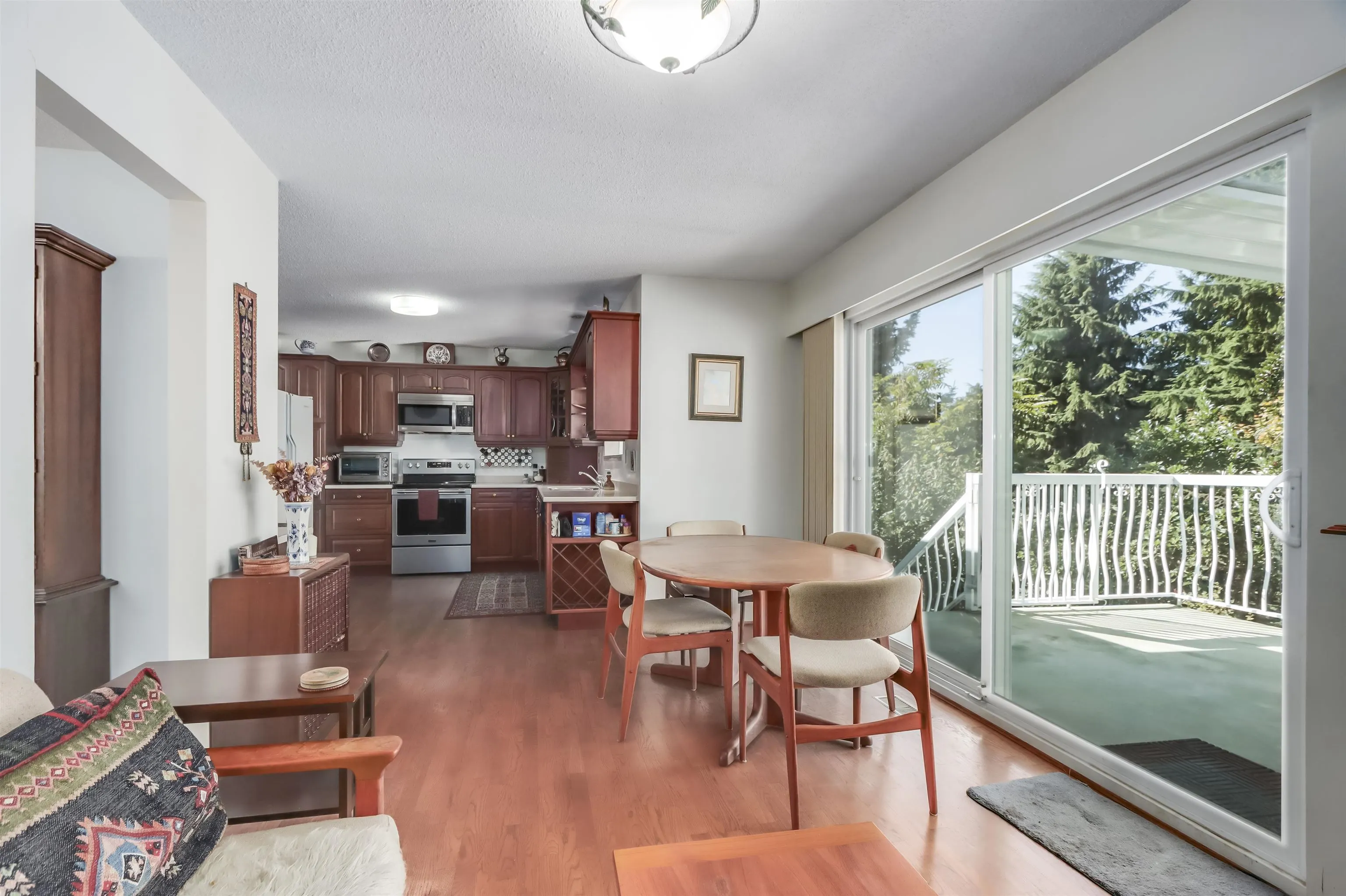 2141 Dauphin Place