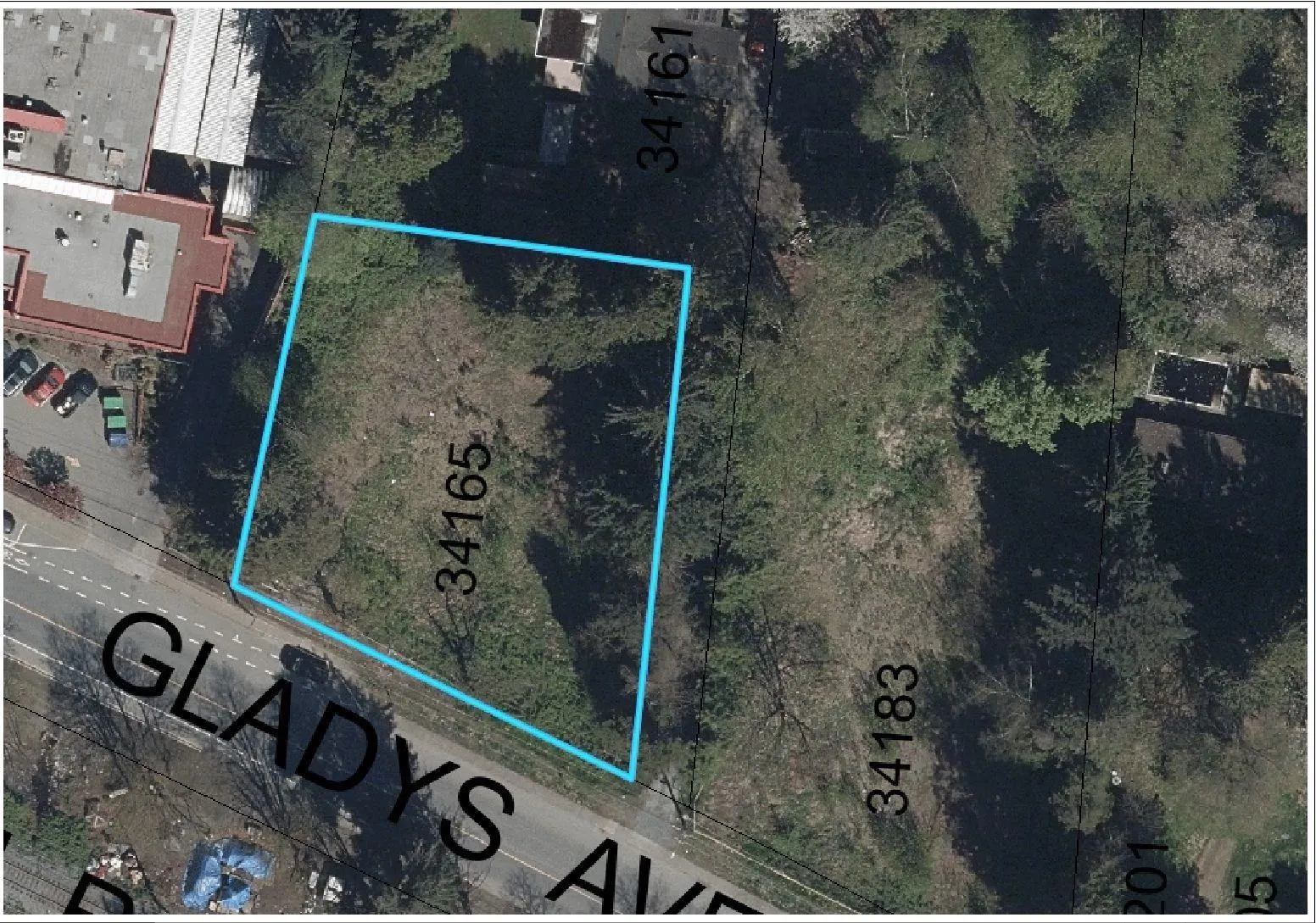 34165 Gladys Avenue