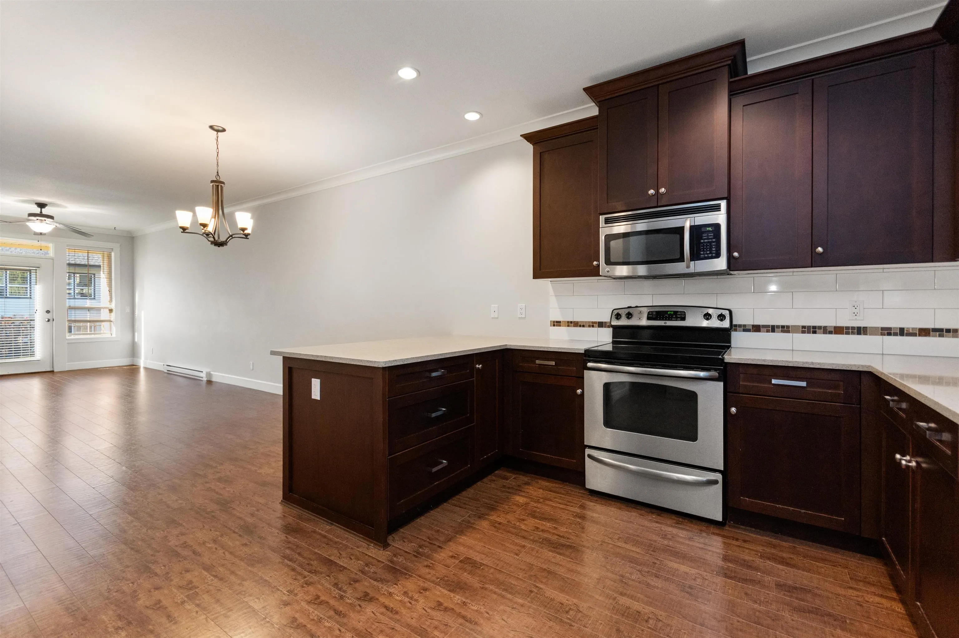 17 45290 Soowahlie Crescent