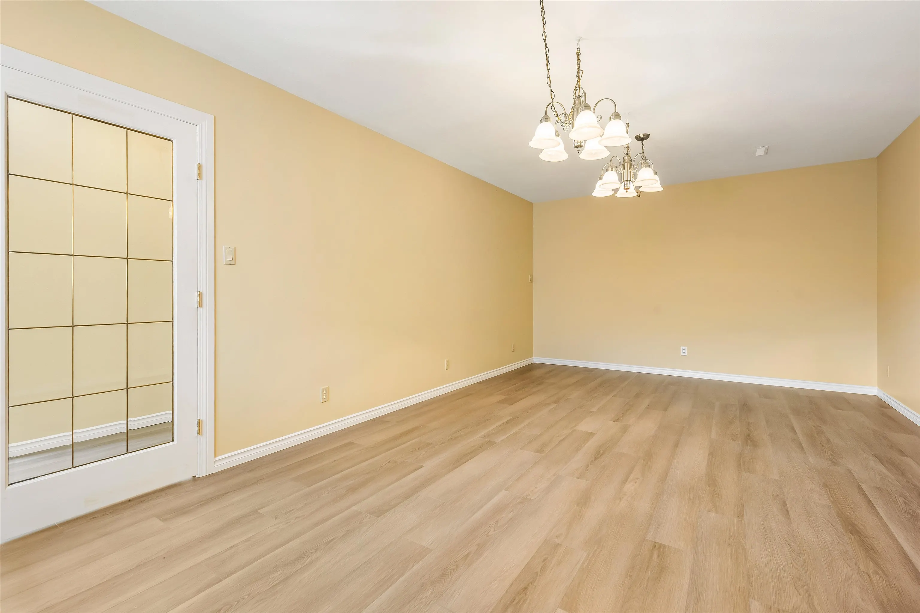 9871 Parkwood Drive