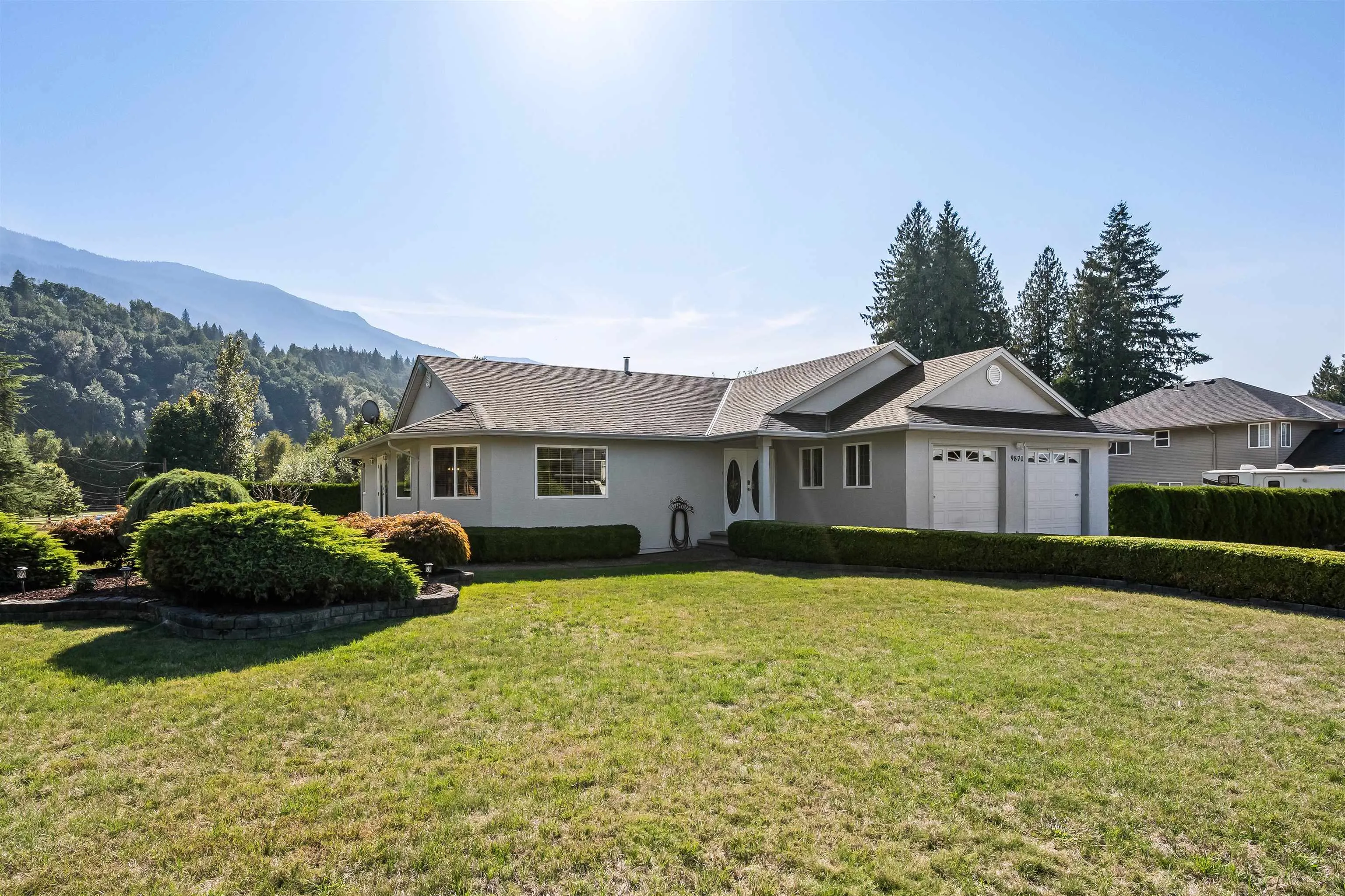 9871 Parkwood Drive