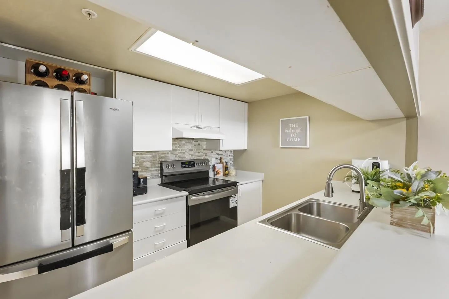 304 10523 University Drive