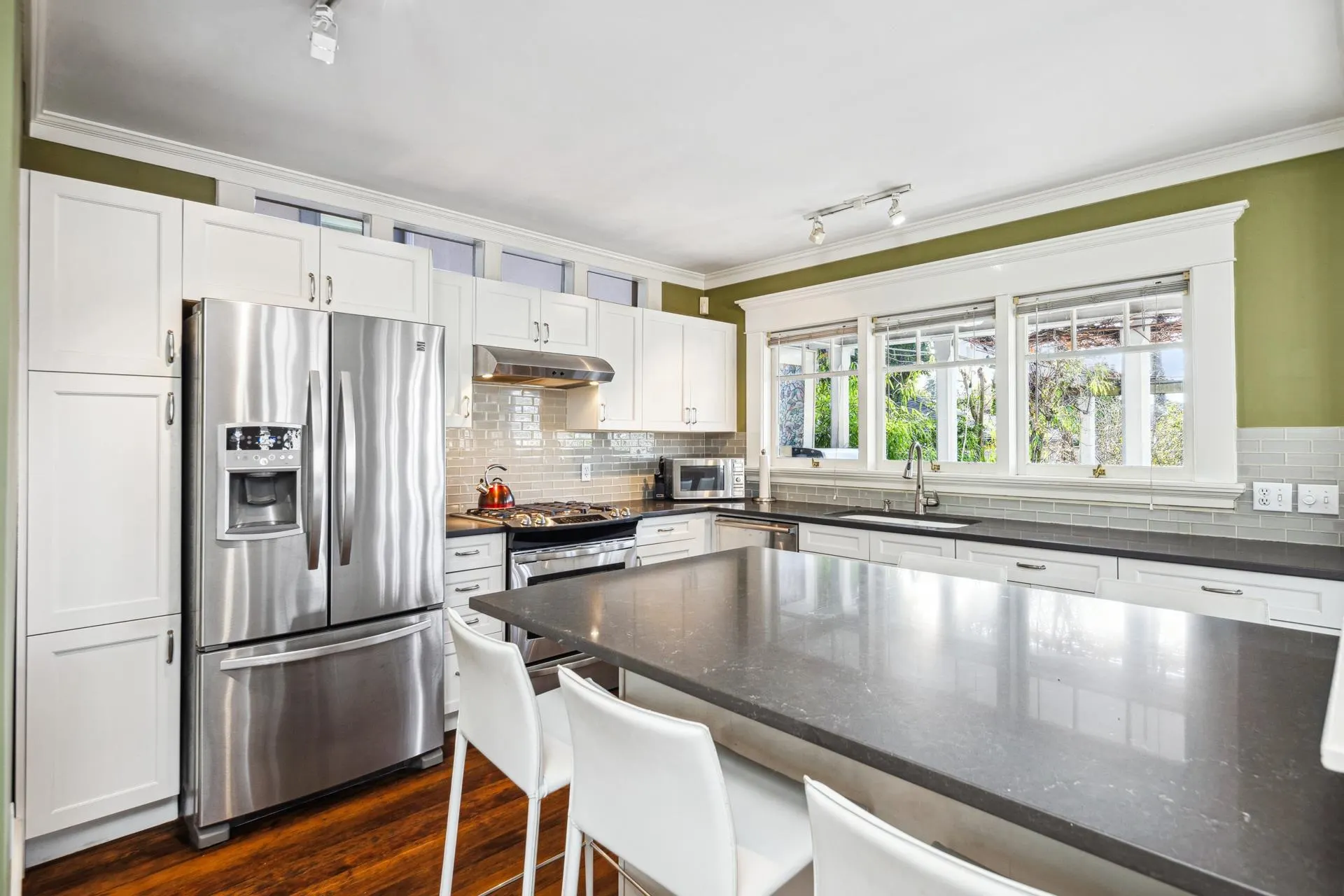 341 W 22nd Street