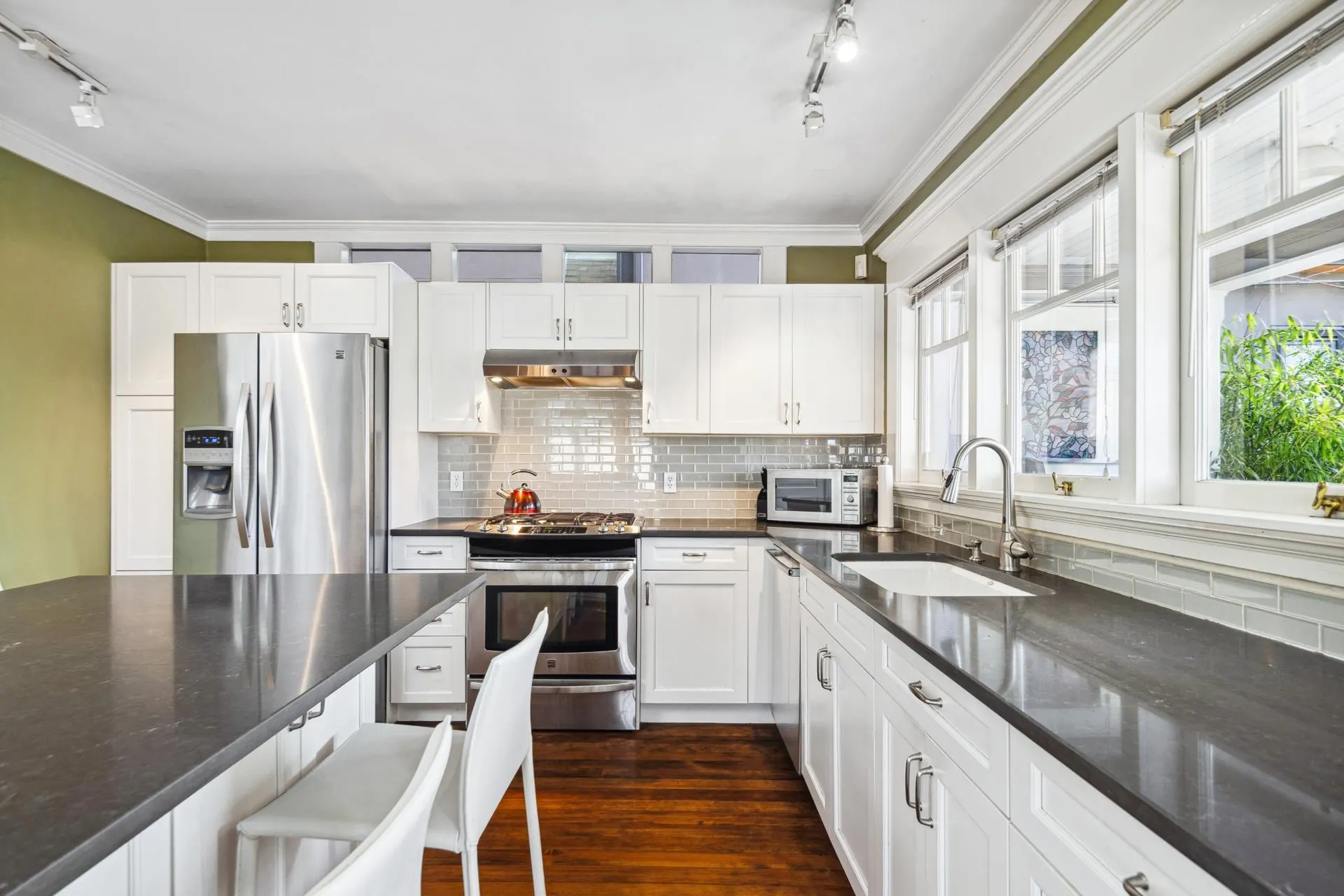 341 W 22nd Street