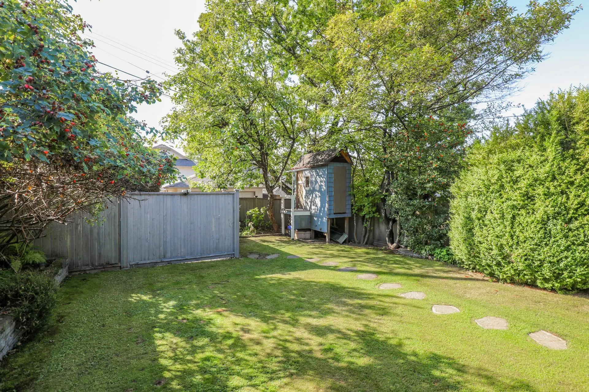 341 W 22nd Street