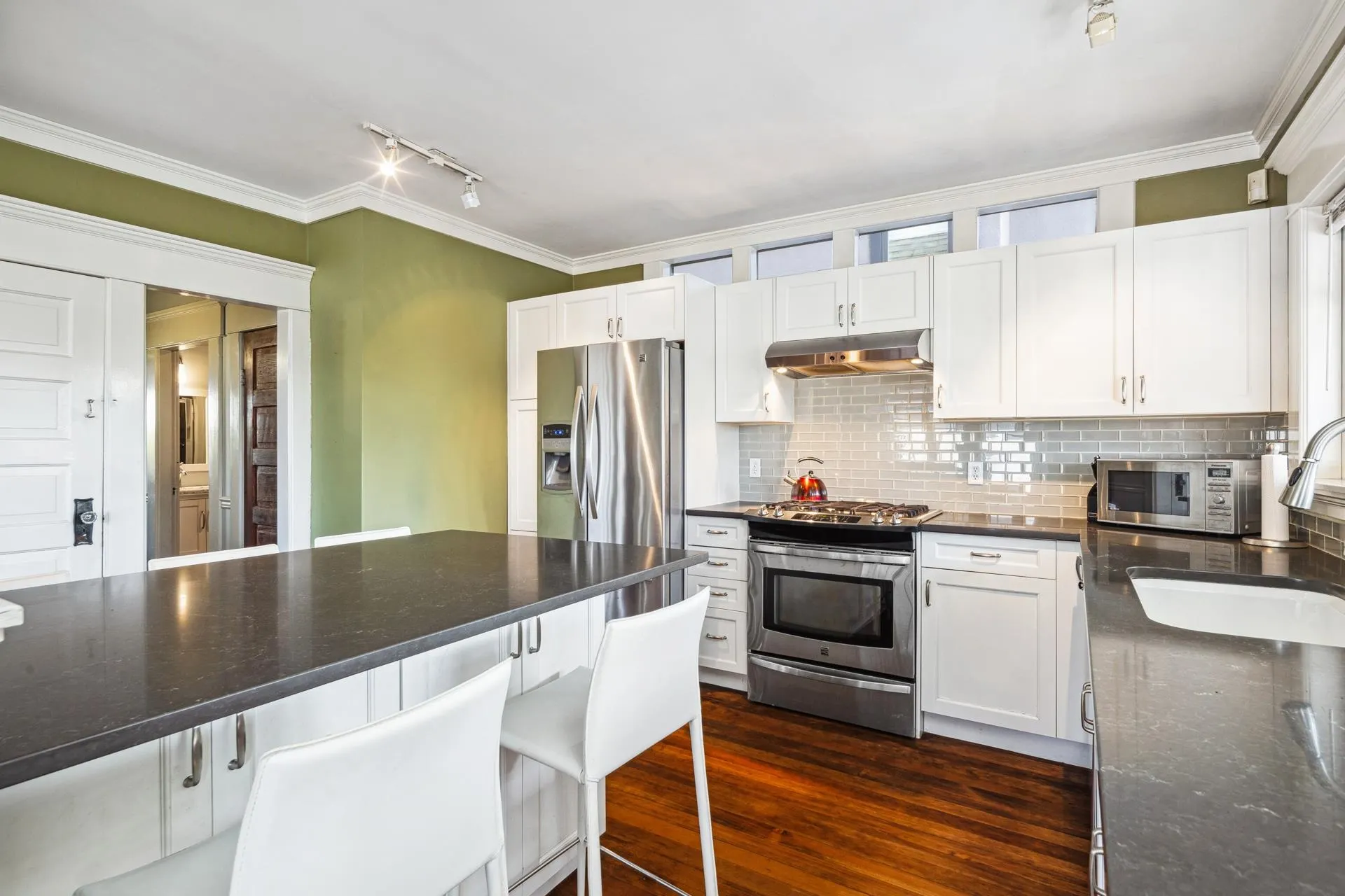 341 W 22nd Street