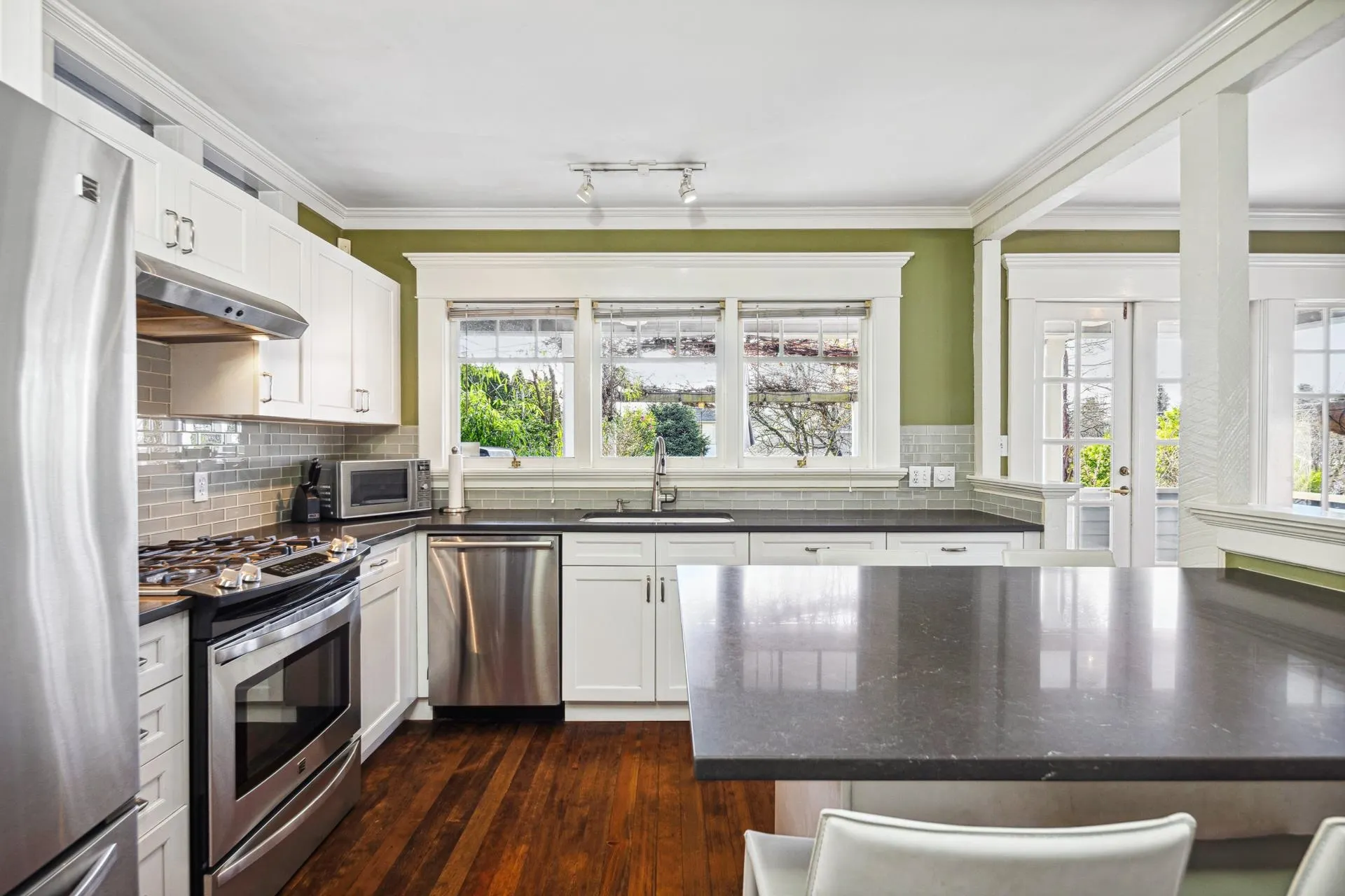 341 W 22nd Street