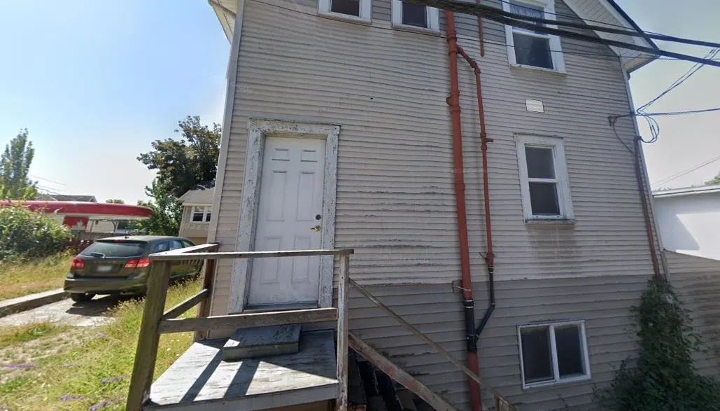 1237 E Broadway