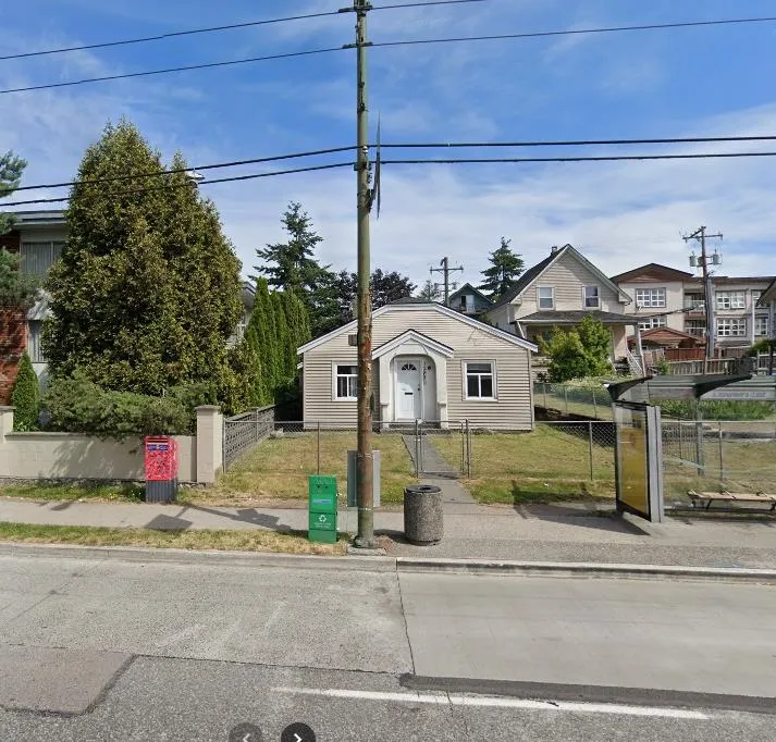 1237 E Broadway