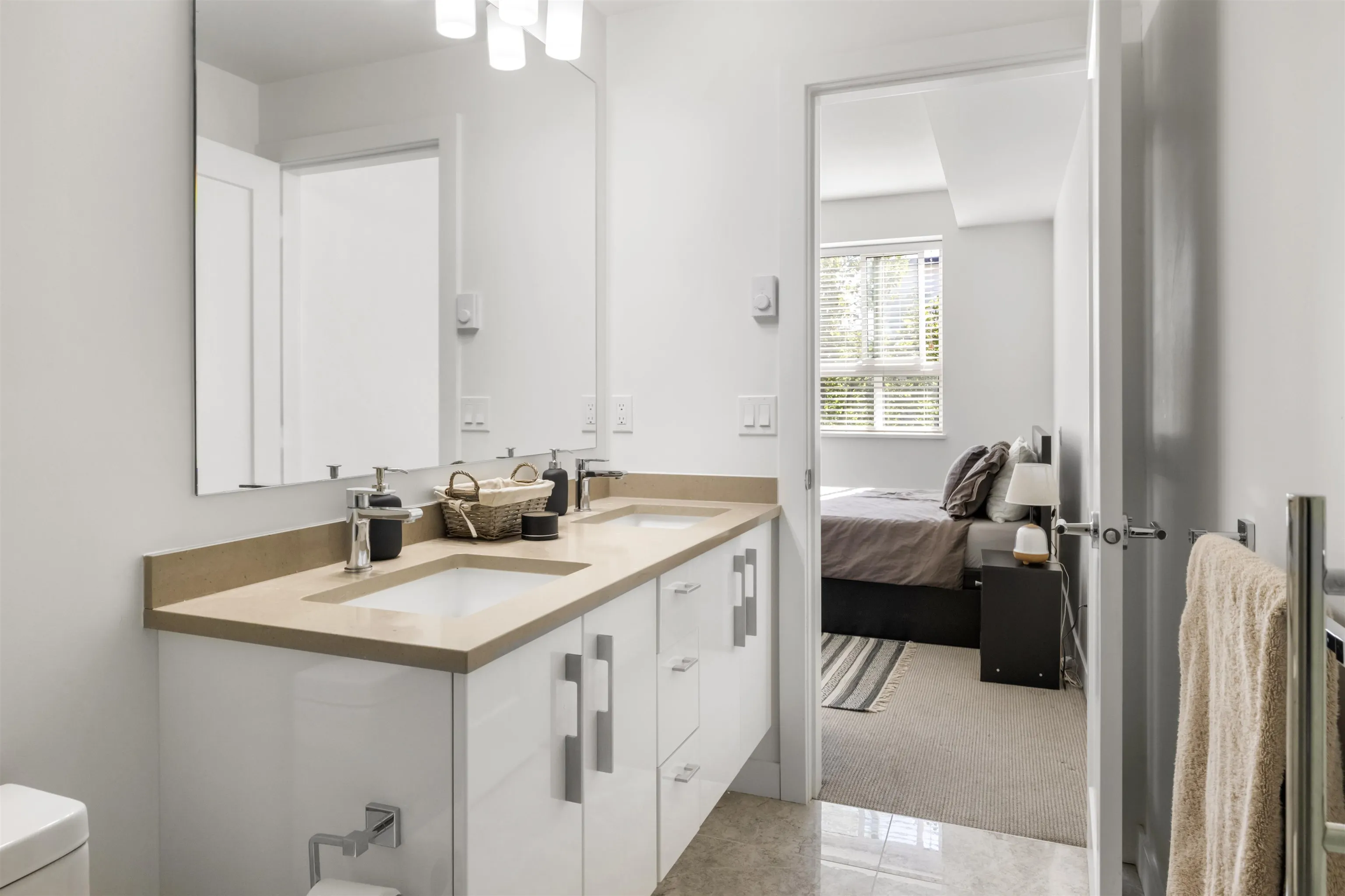 210 20829 77a Avenue