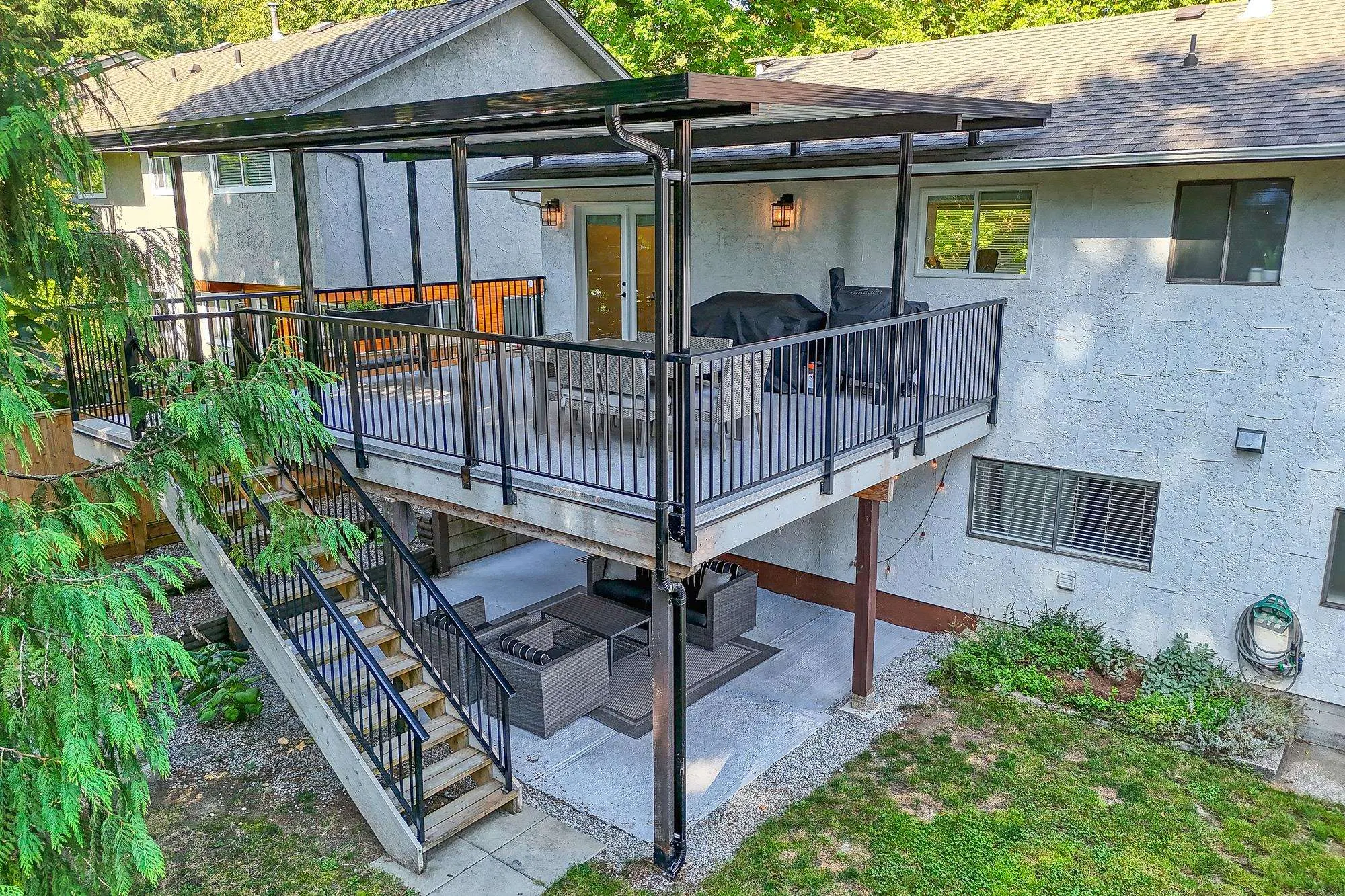 3848 Clematis Crescent