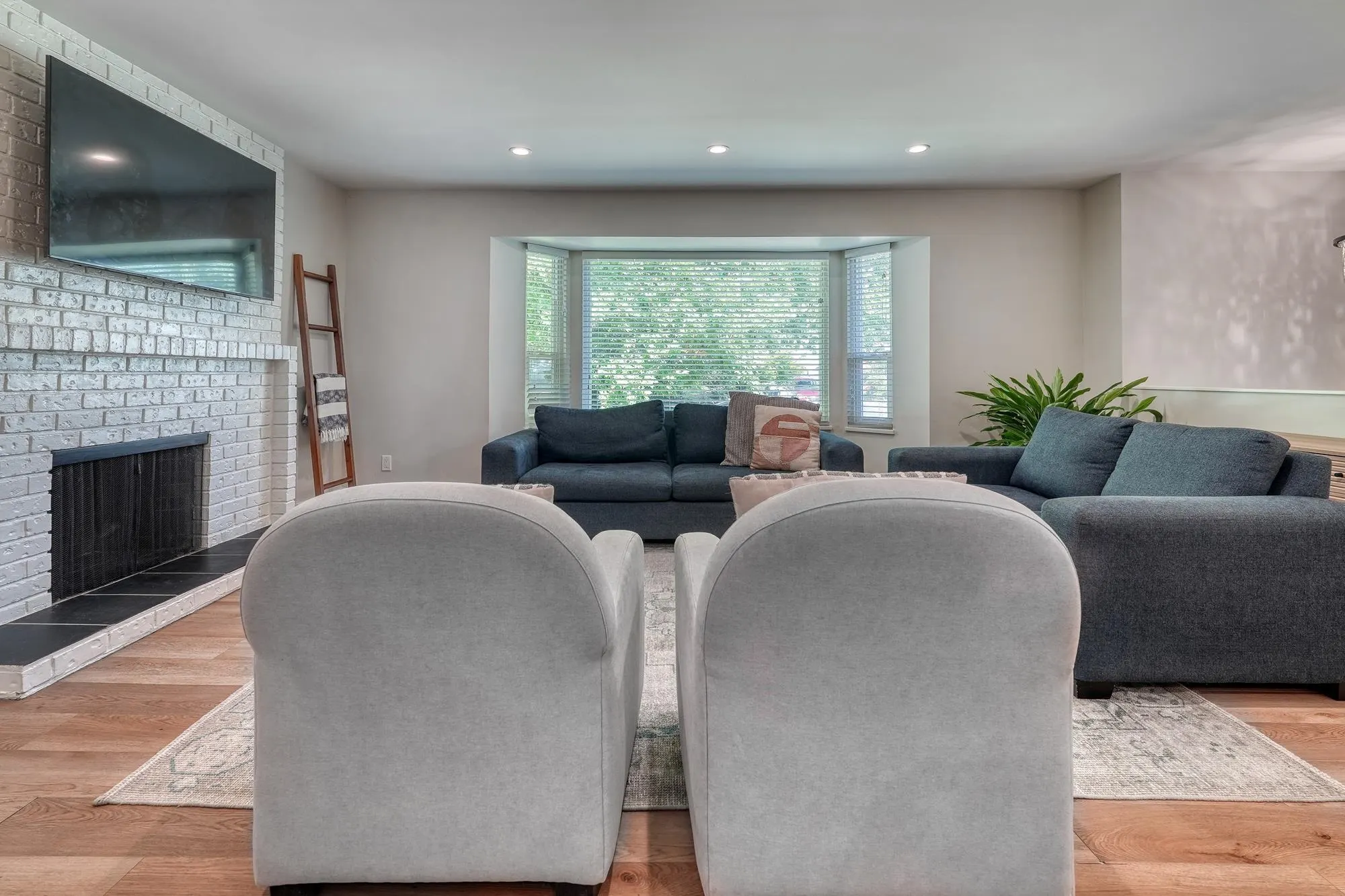 3848 Clematis Crescent