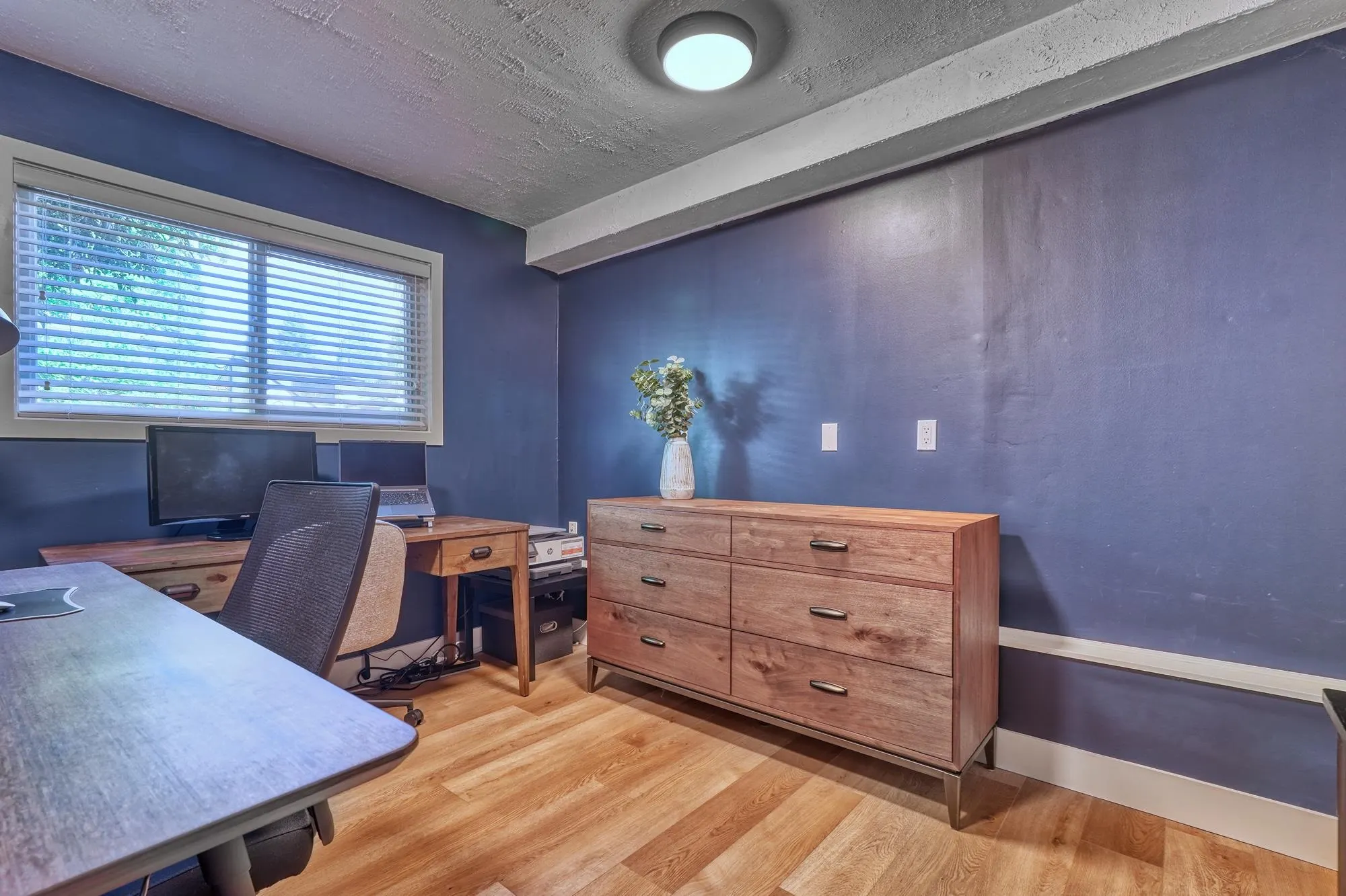3848 Clematis Crescent