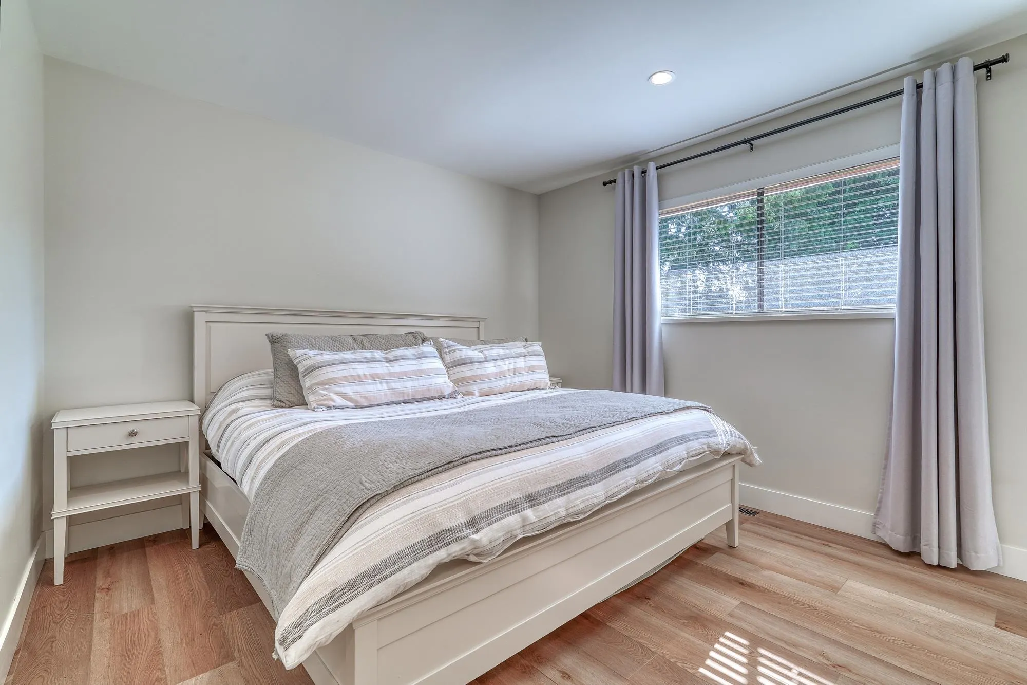 3848 Clematis Crescent