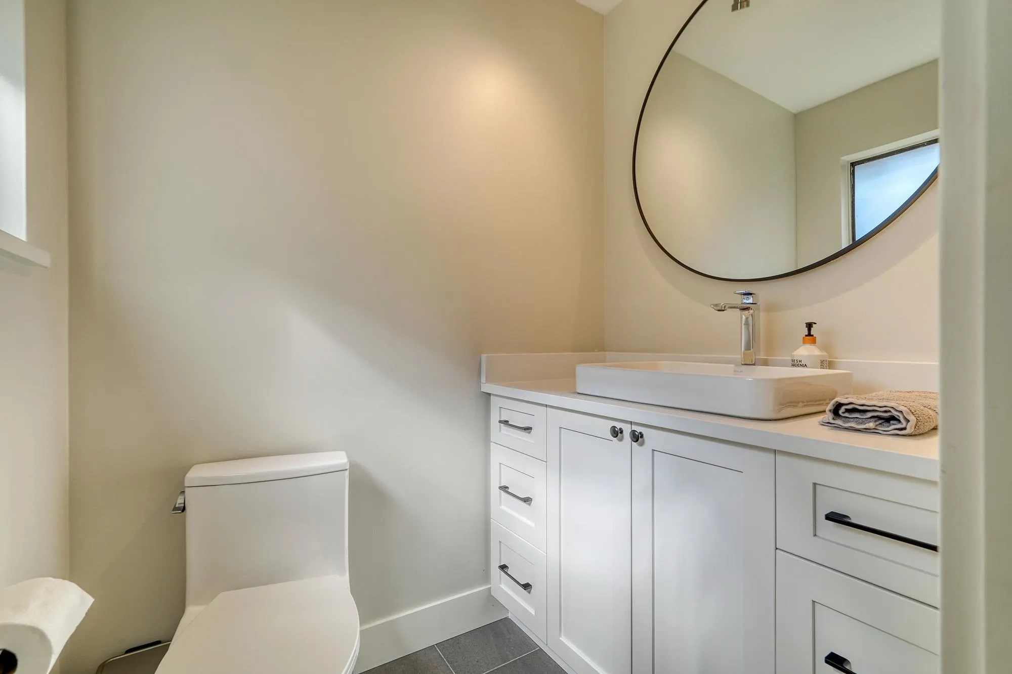3848 Clematis Crescent