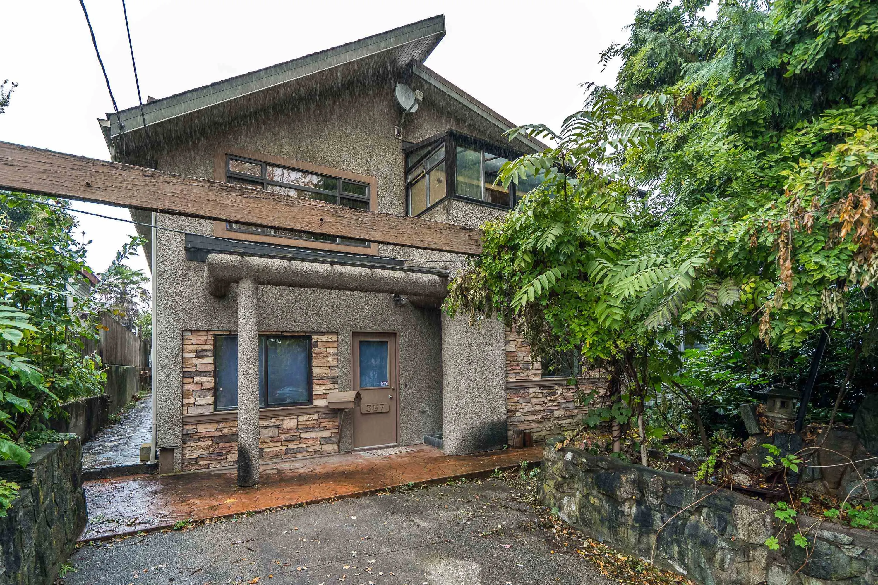 367 Alberta Street