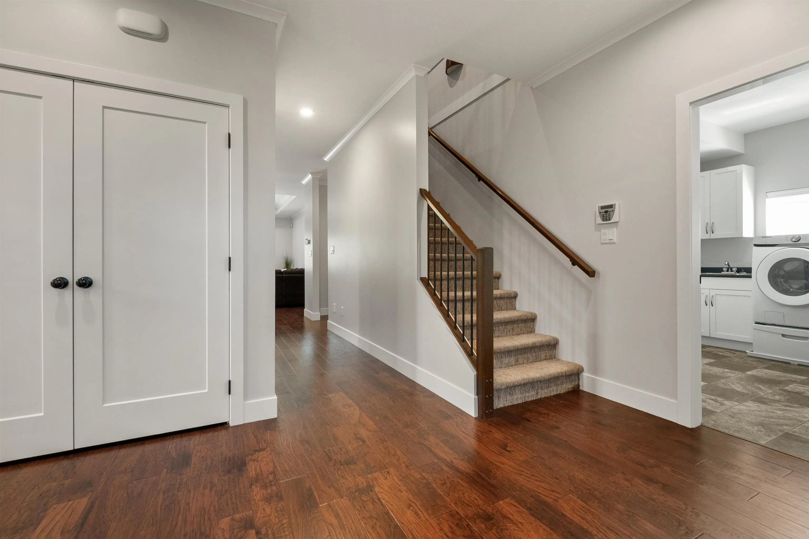 6522 Reid Road