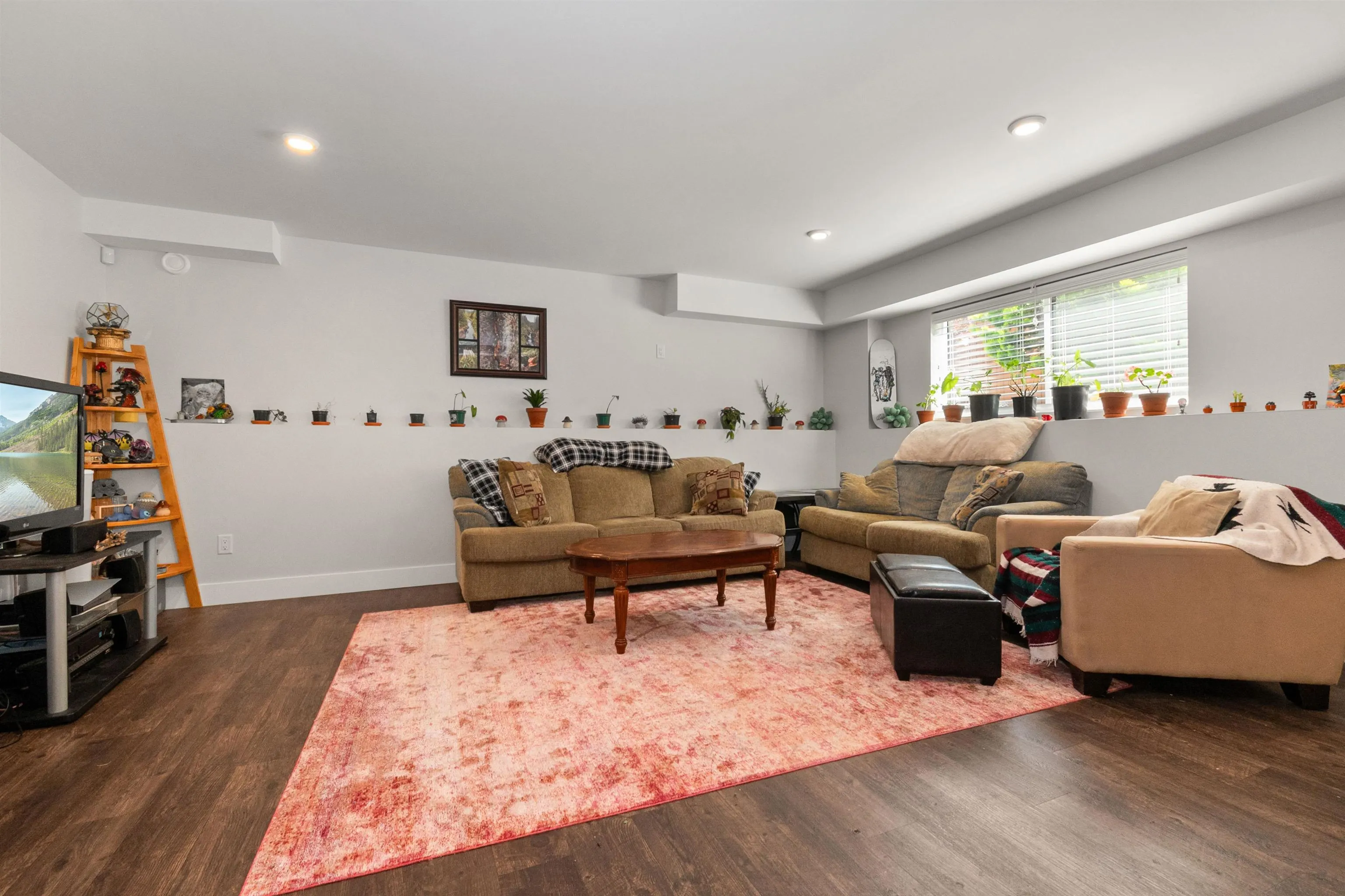 6522 Reid Road