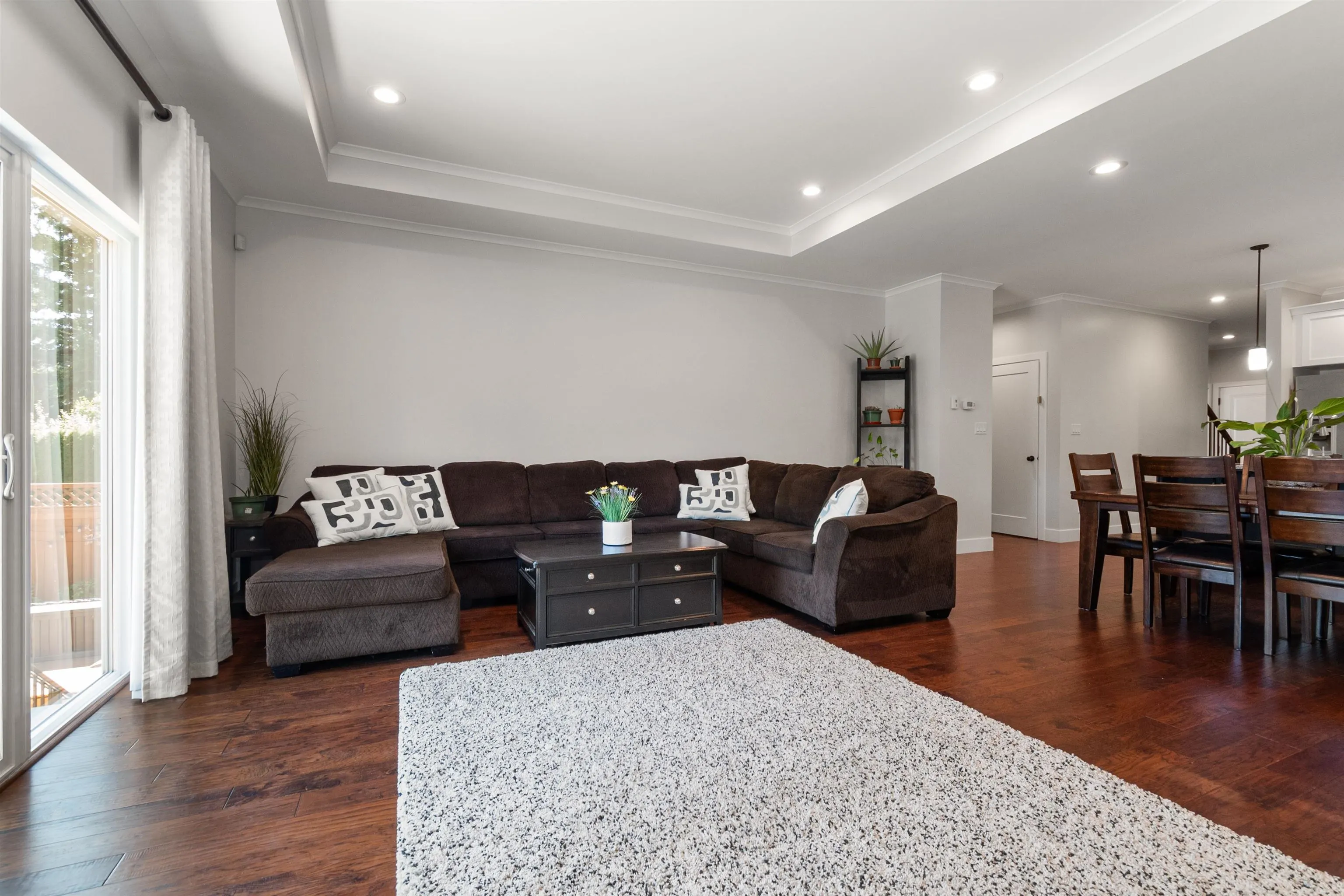 6522 Reid Road