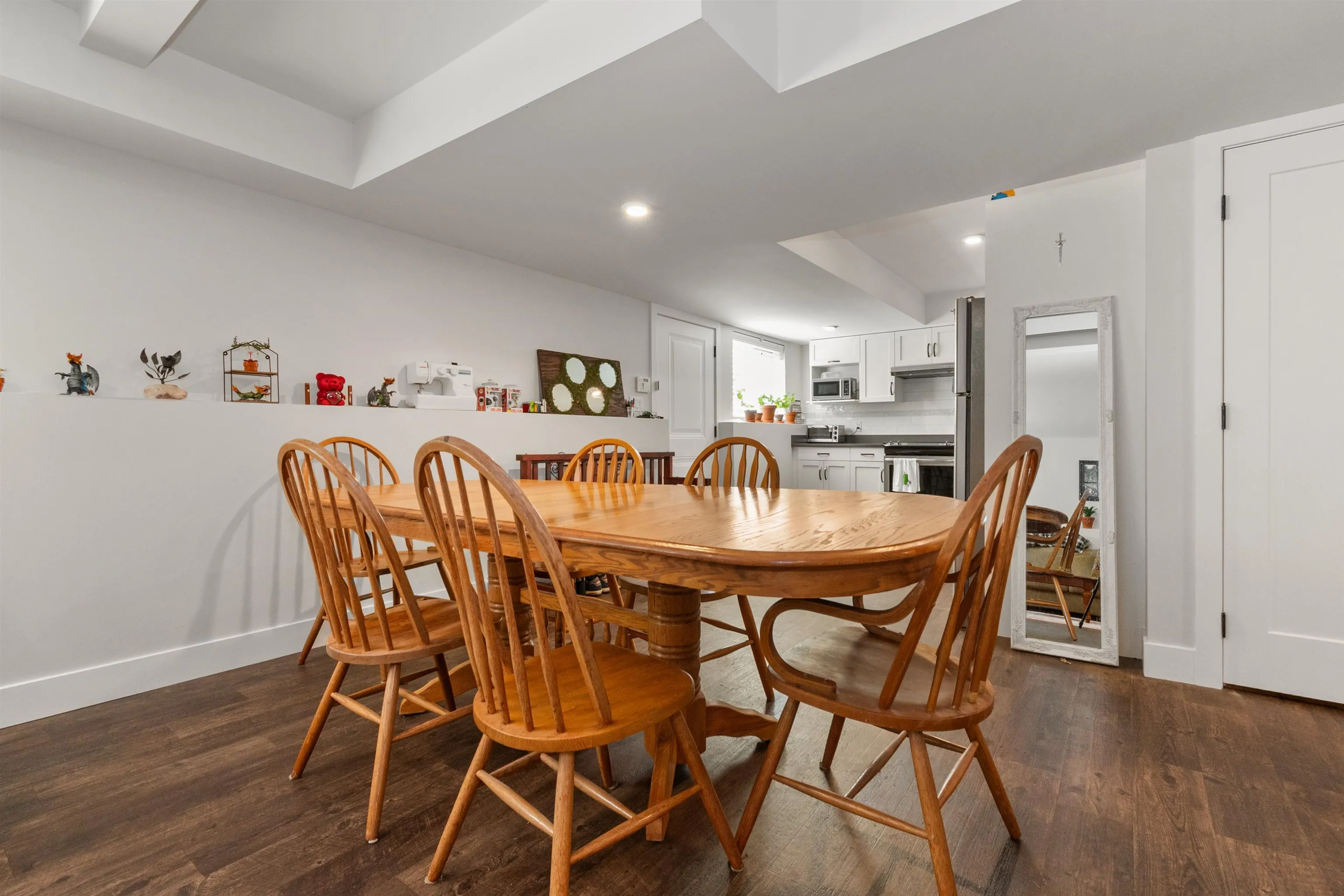 6522 Reid Road