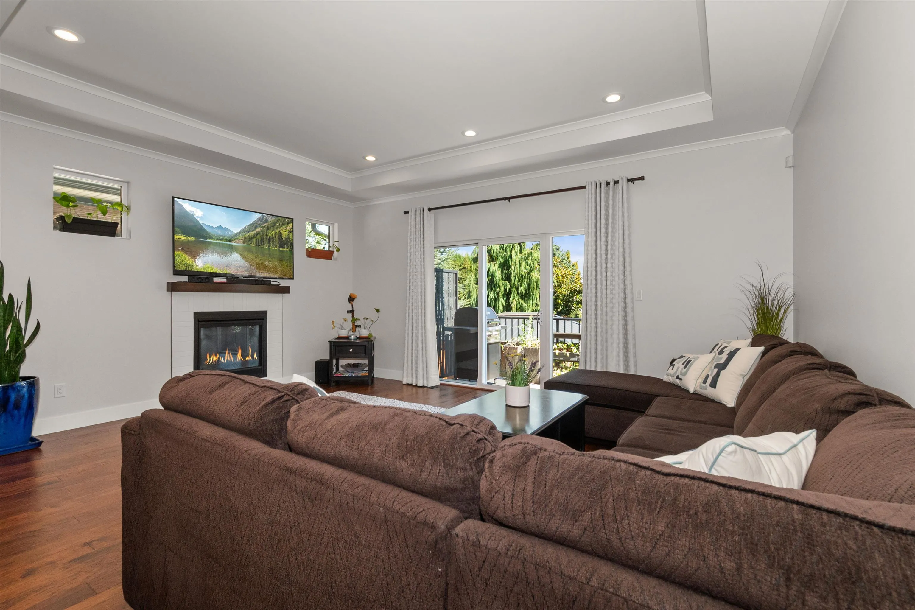 6522 Reid Road