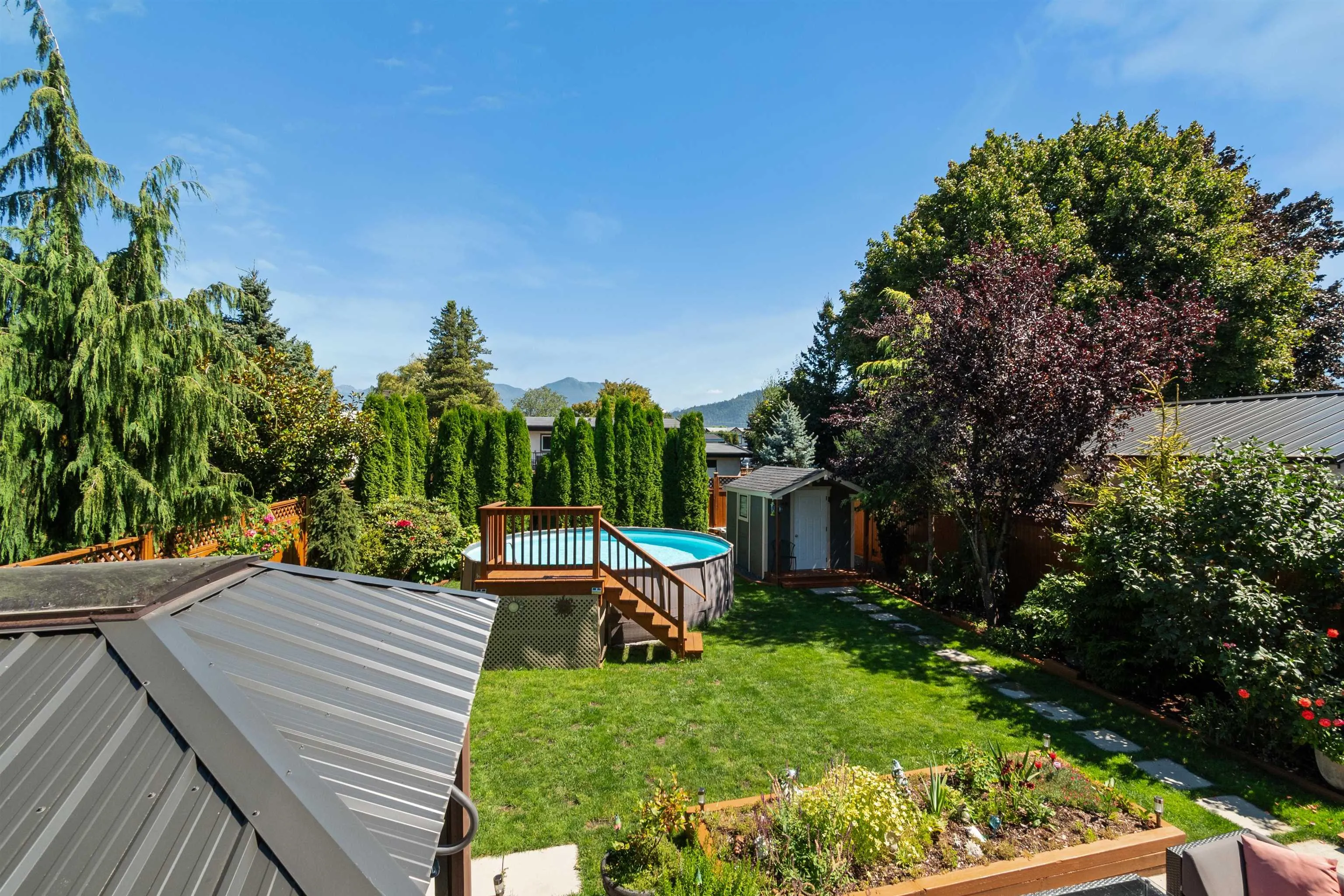6522 Reid Road