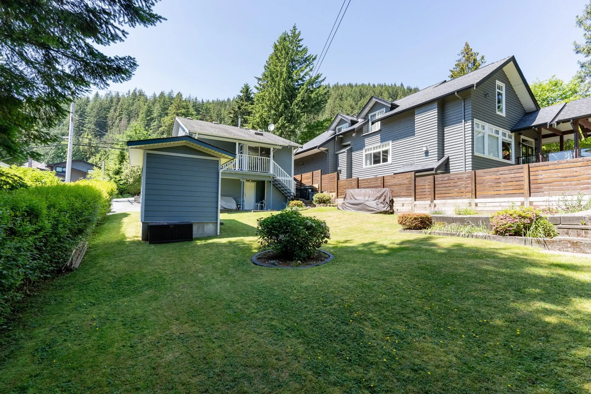 4370 Mountain Highway
