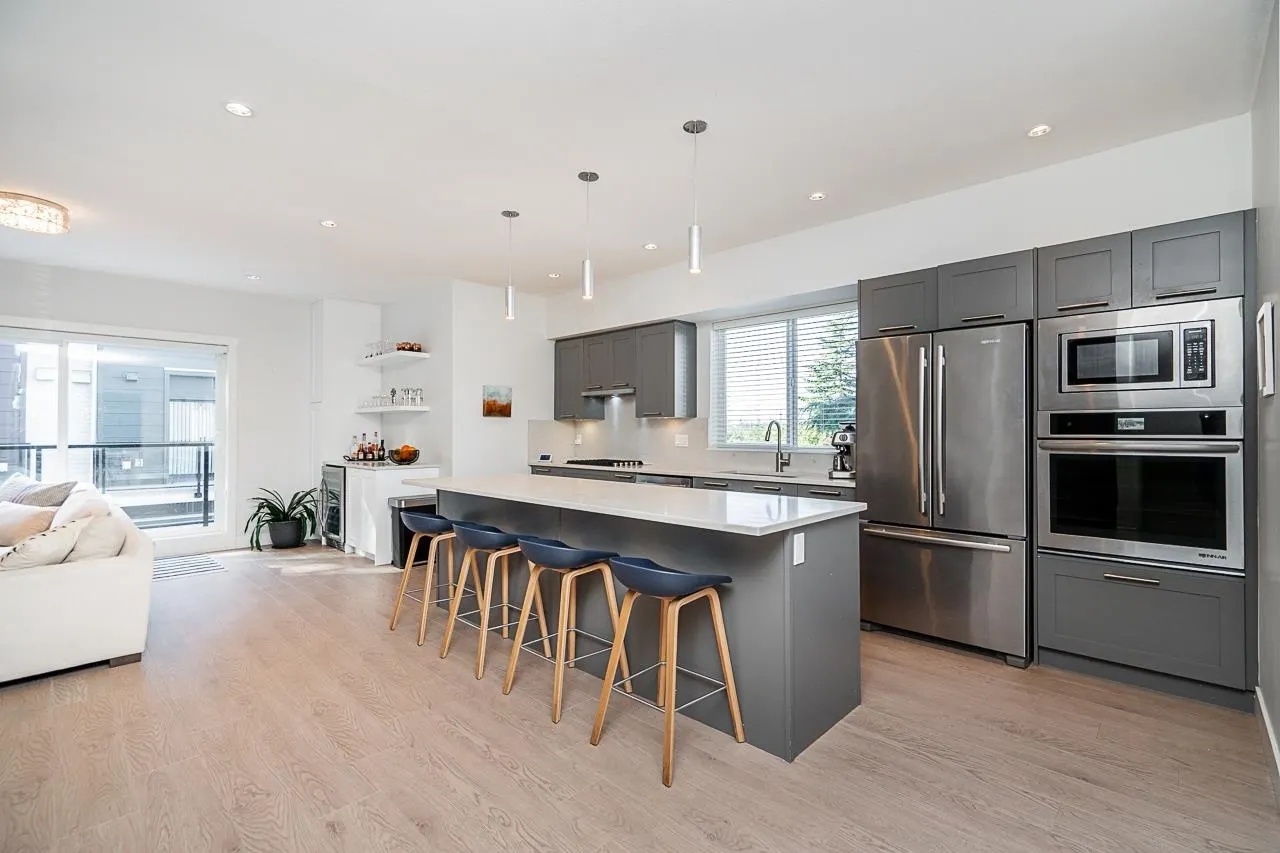 235 2218 Oak Meadows Drive