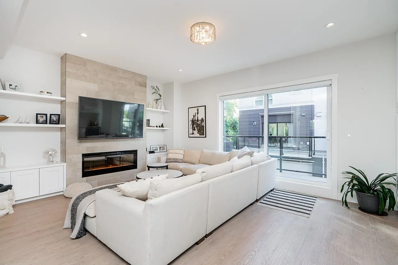 235 2218 Oak Meadows Drive