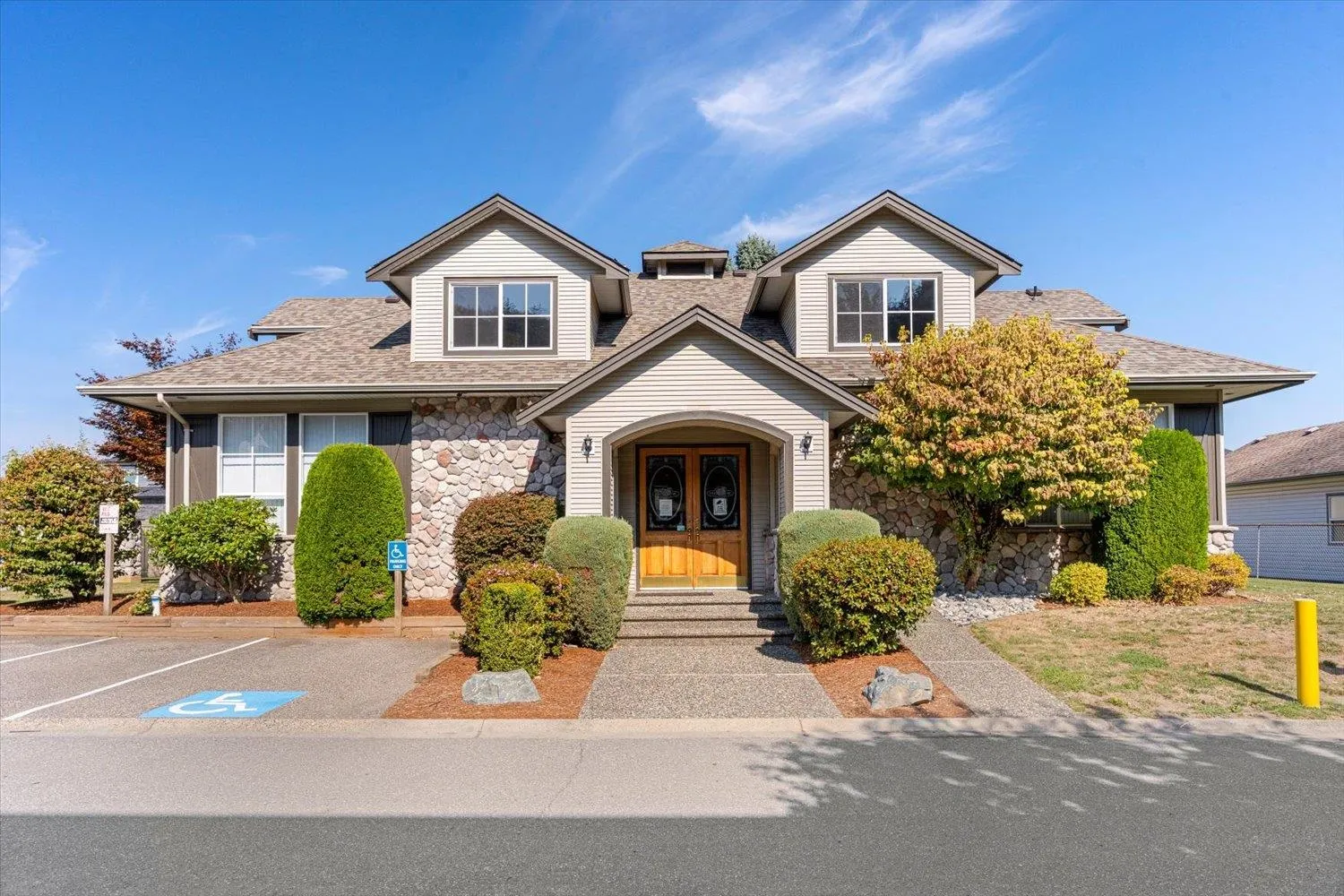 100 46360 Valleyview Road
