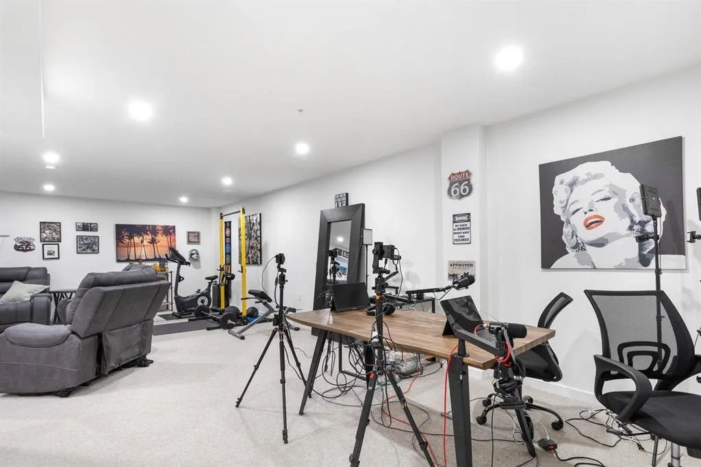87 7967 197 Street