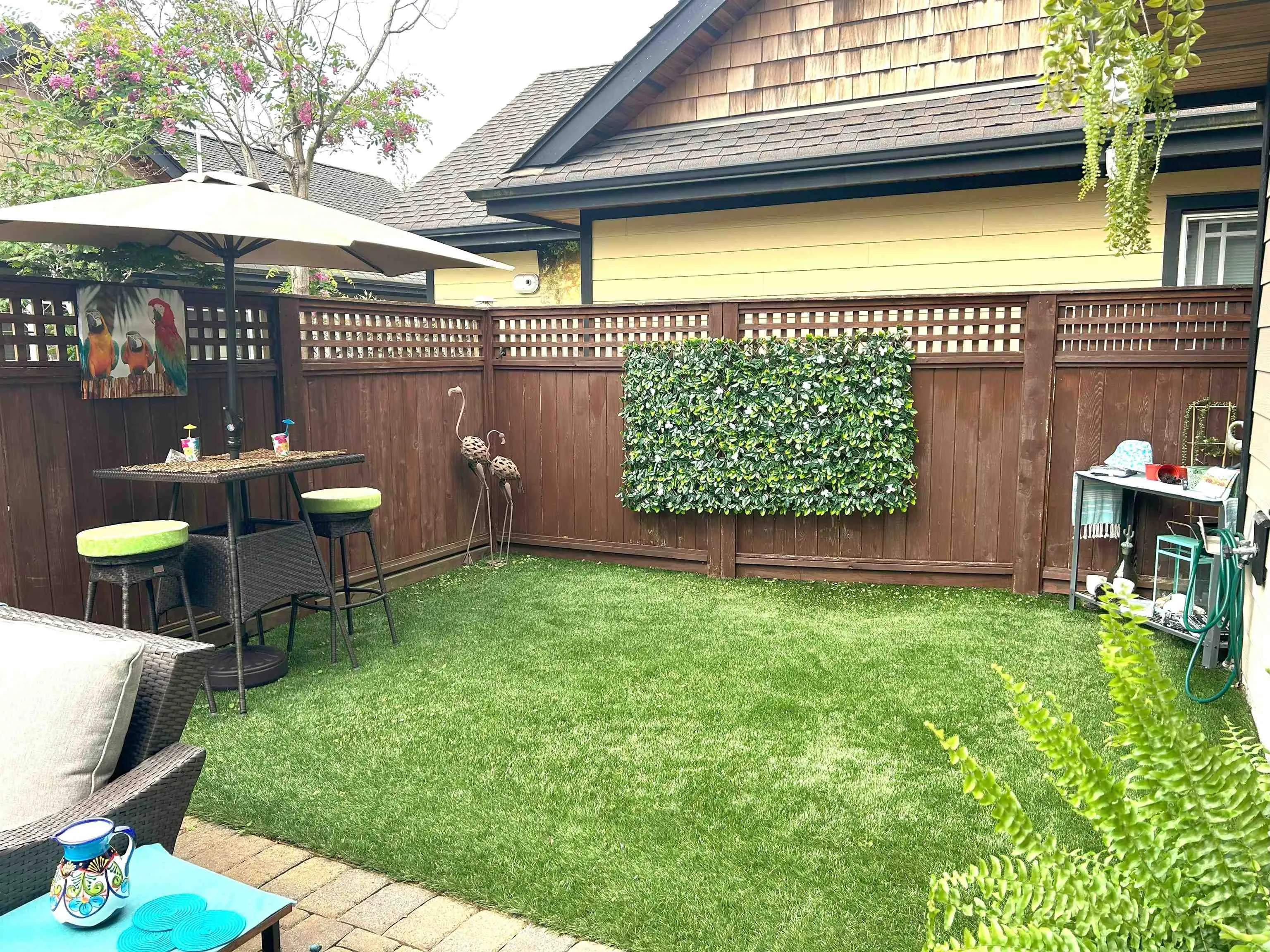 764 Gerussi Lane