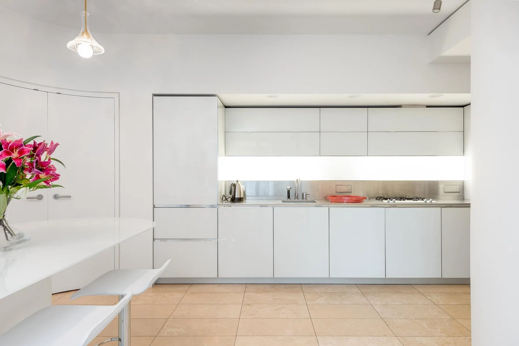 1507 838 W Hastings Street