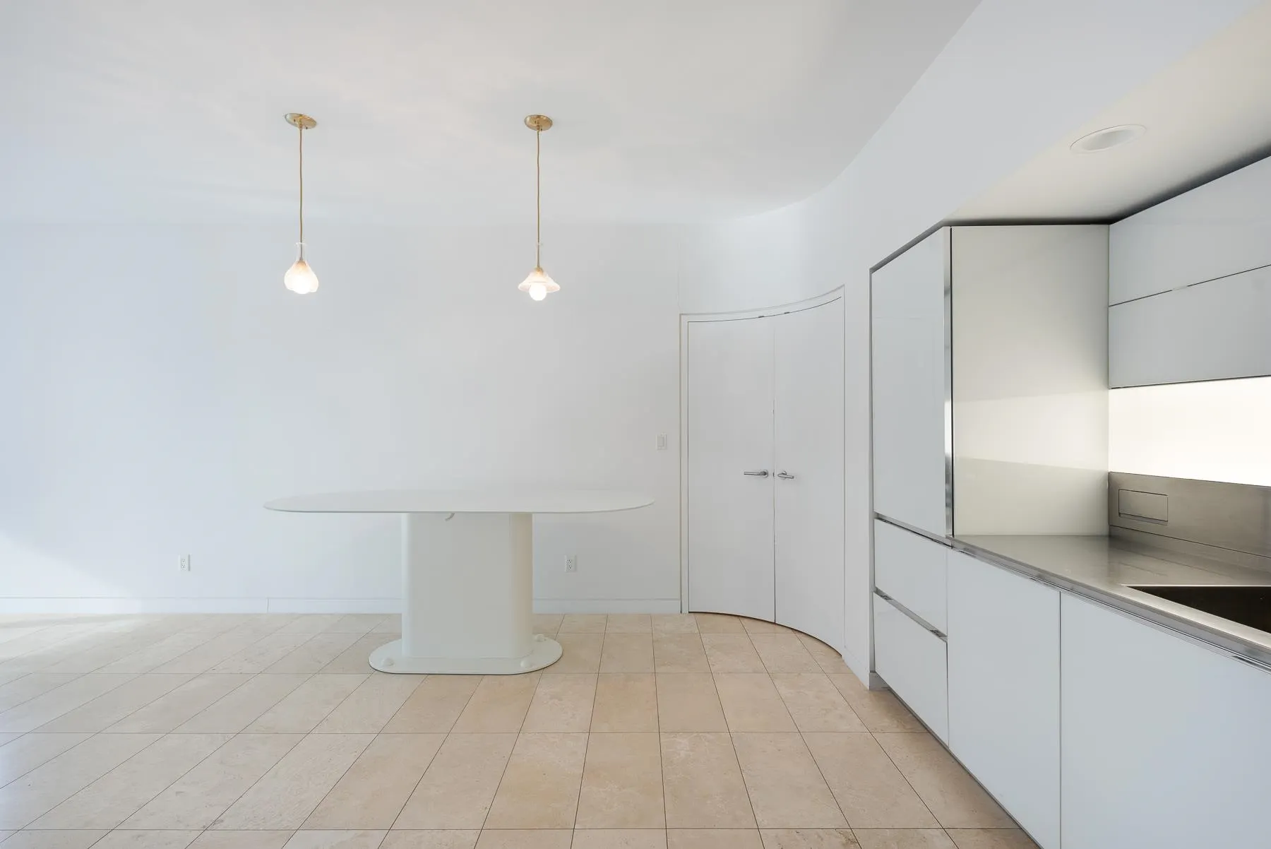 1507 838 W Hastings Street