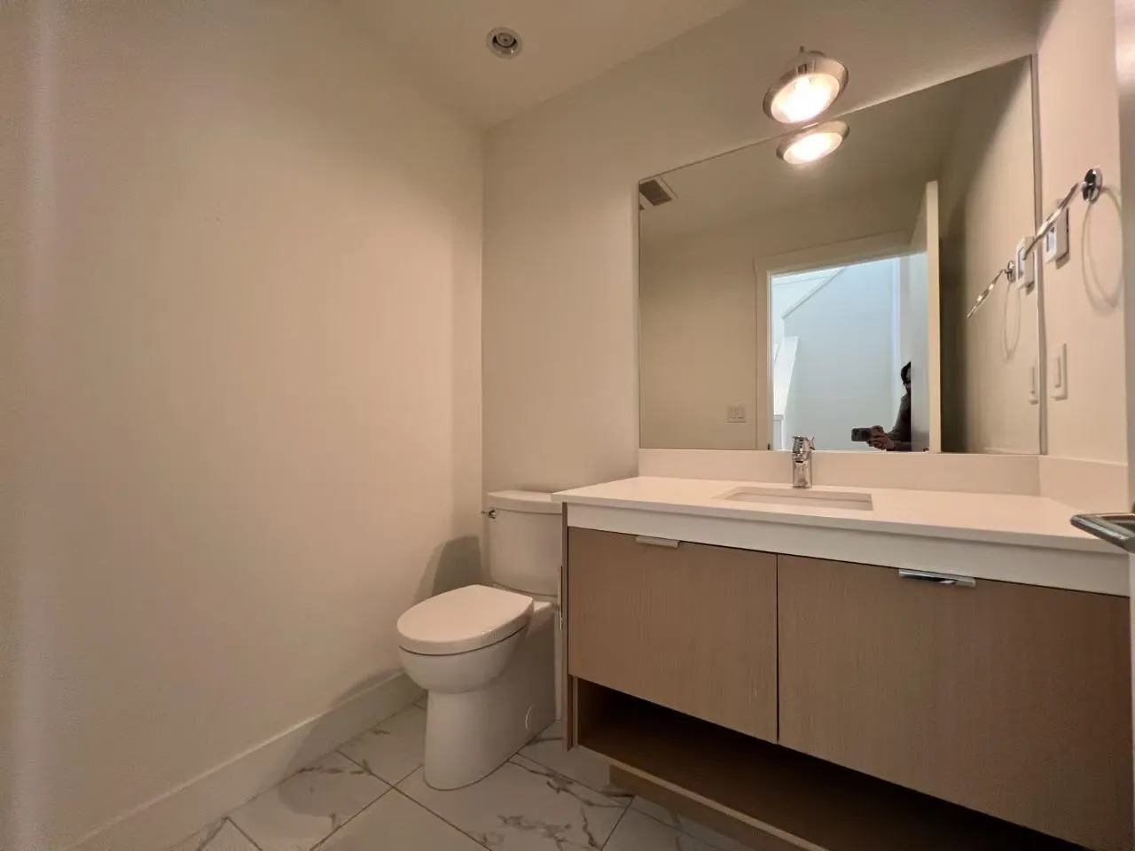 99 16561 17a Avenue