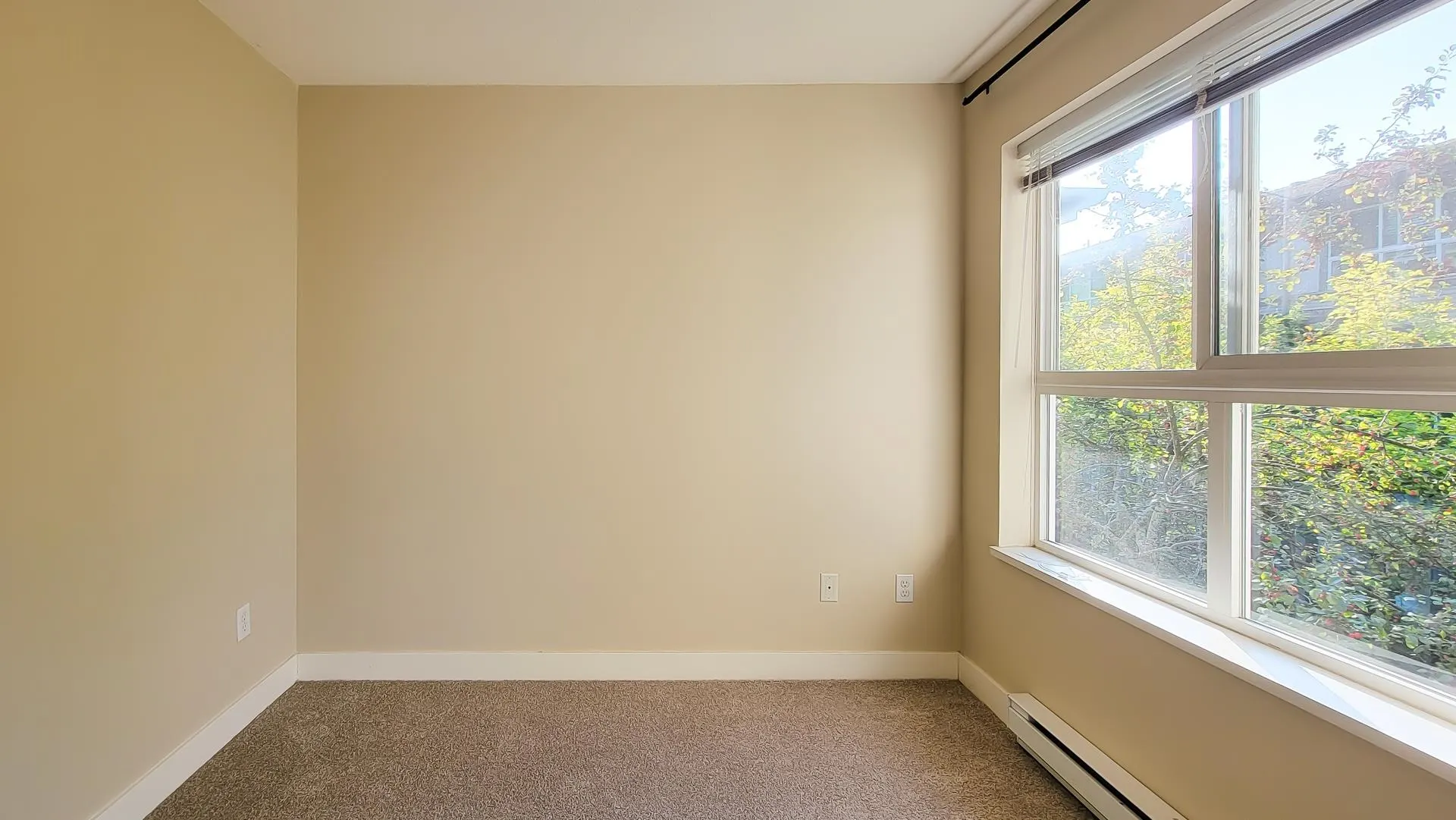 47 15353 100 Avenue